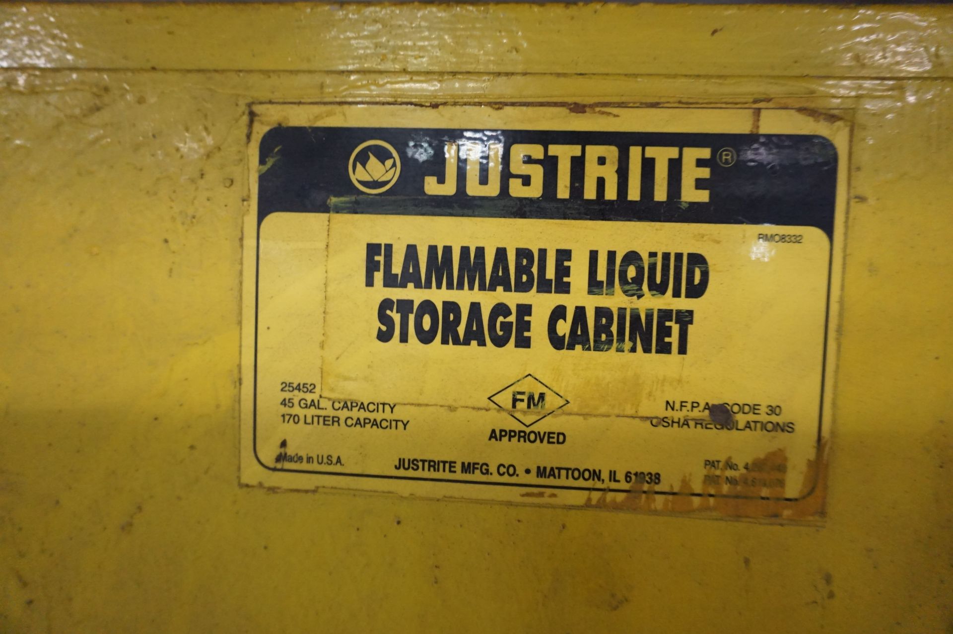 JUSTRITE 45-GAL FLAMMABLE CABINET **Rigging provided exclusively by Golden Bear Services. Loading - Image 2 of 2