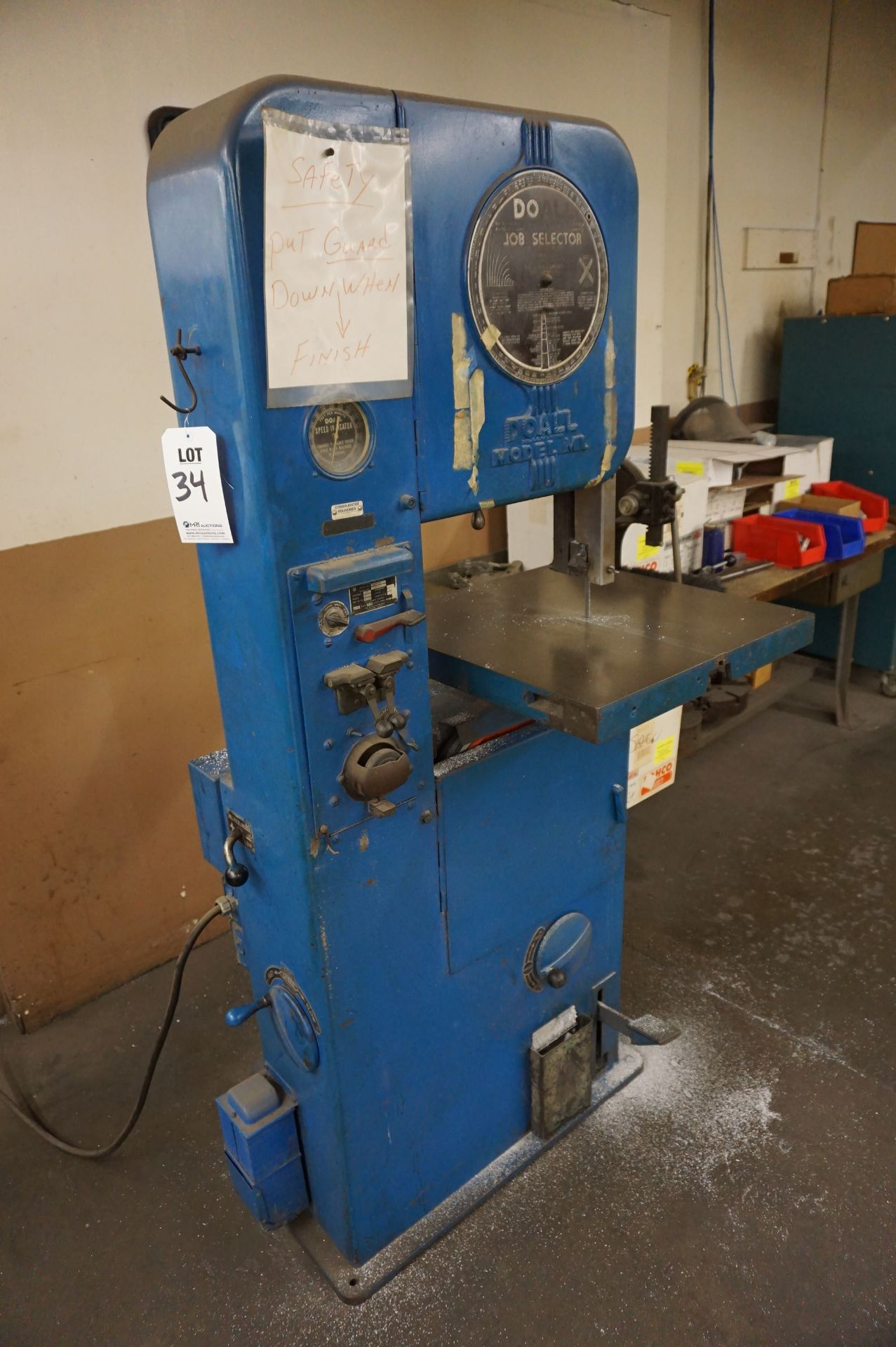 DOALL MODEL DBW-1A METAL CUTTING VERTICAL BANDSAW, S/N 6324344 **Rigging provided exclusively by