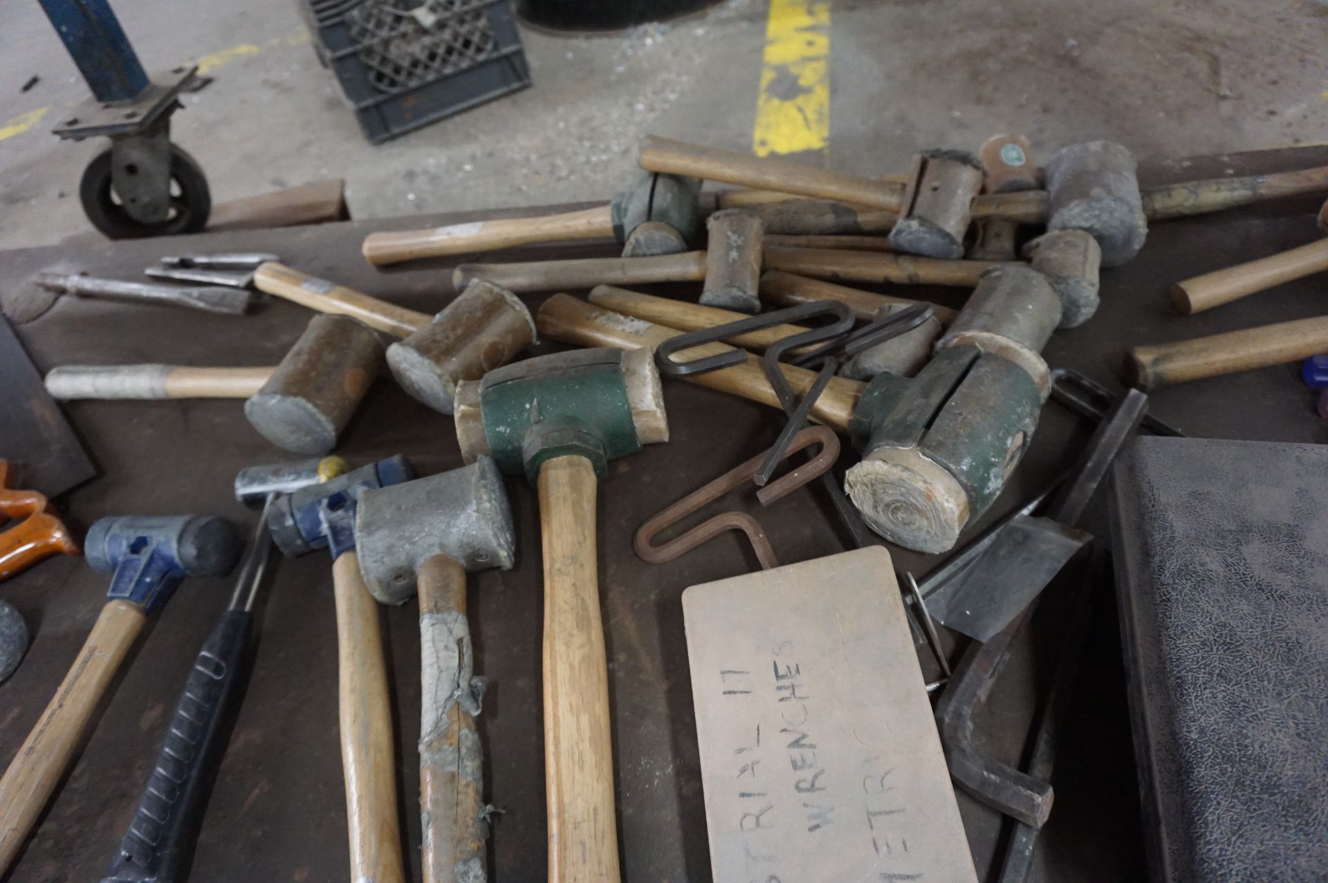 CONTENTS OF TABLE TO INCLUDE: MISC. HAND TOOLS, HAND SAWS - Image 4 of 4