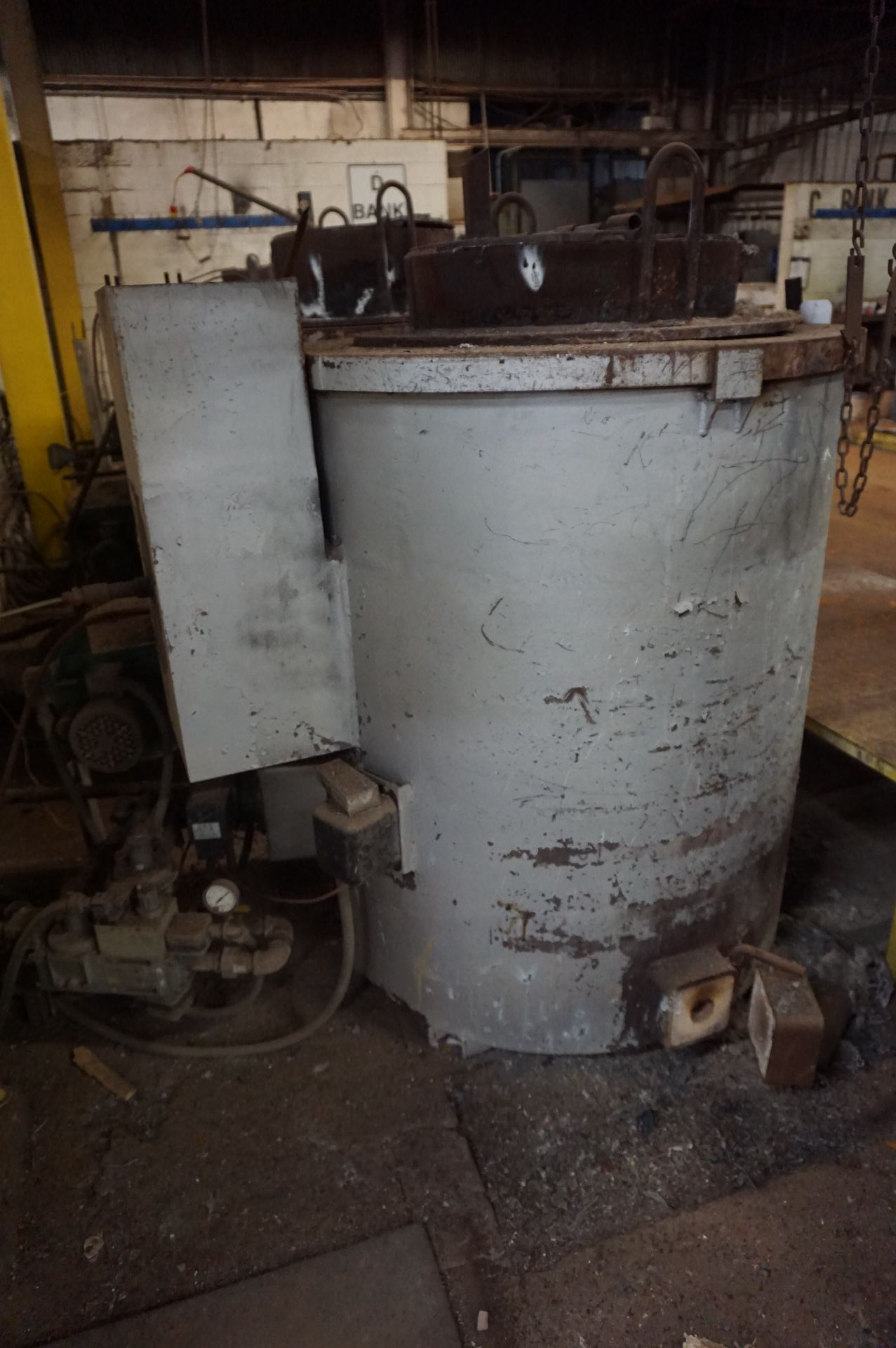 STATIONARY GAS FIRED MAGNESIUM MELTING FURNACE, 450 LB CAPACITY **Rigging provided exclusively by - Image 3 of 6