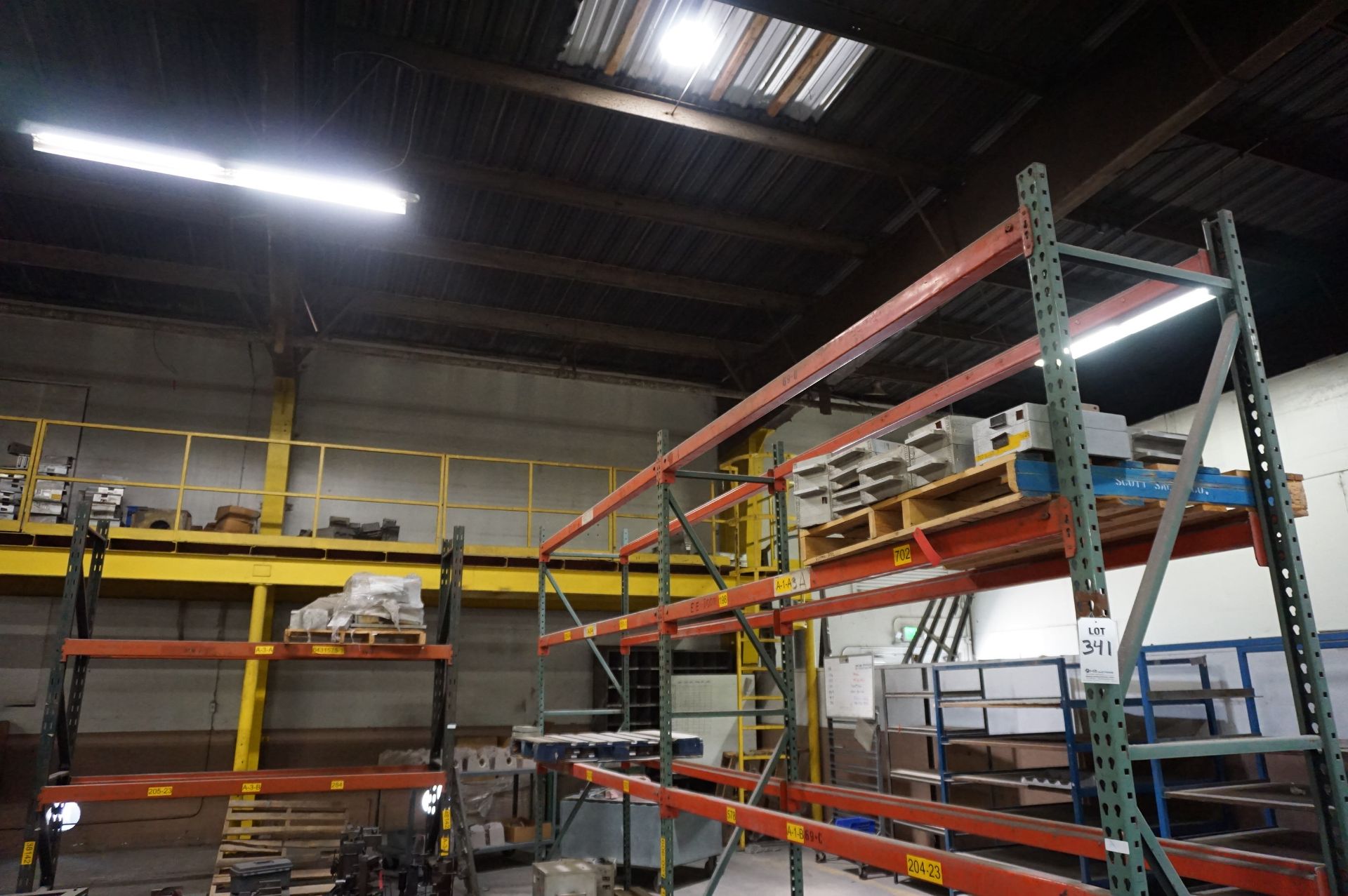 (3) SECTIONS OF PALLET RACKING TO INCLUDE (5) UPRIGHTS (20) CROSSBEAMS *NO CONTENTS* **Rigging