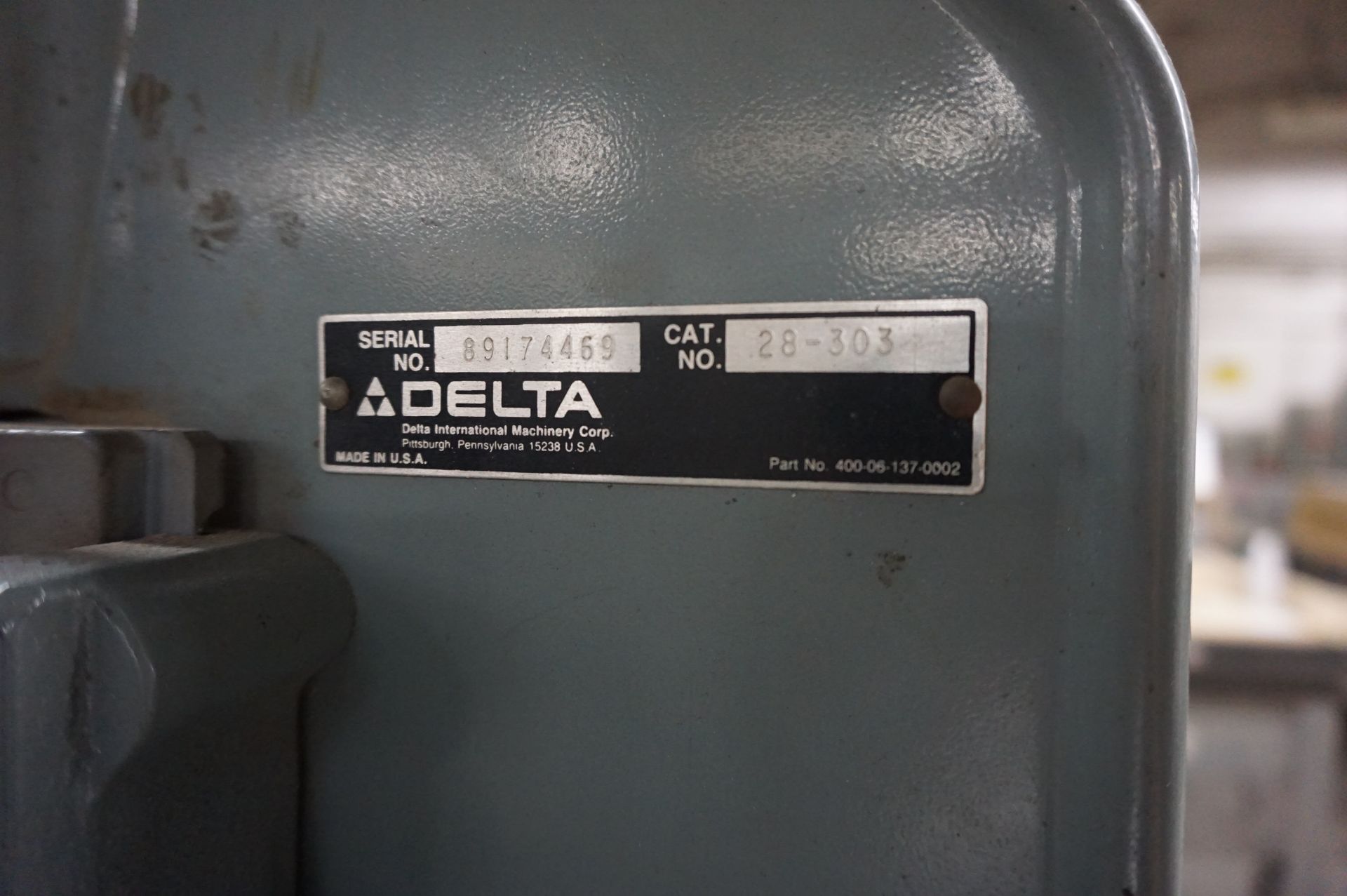 DELTA 28-303 BAND SAW S/N 89174469 **Rigging provided exclusively by Golden Bear Services. Loading - Image 4 of 4