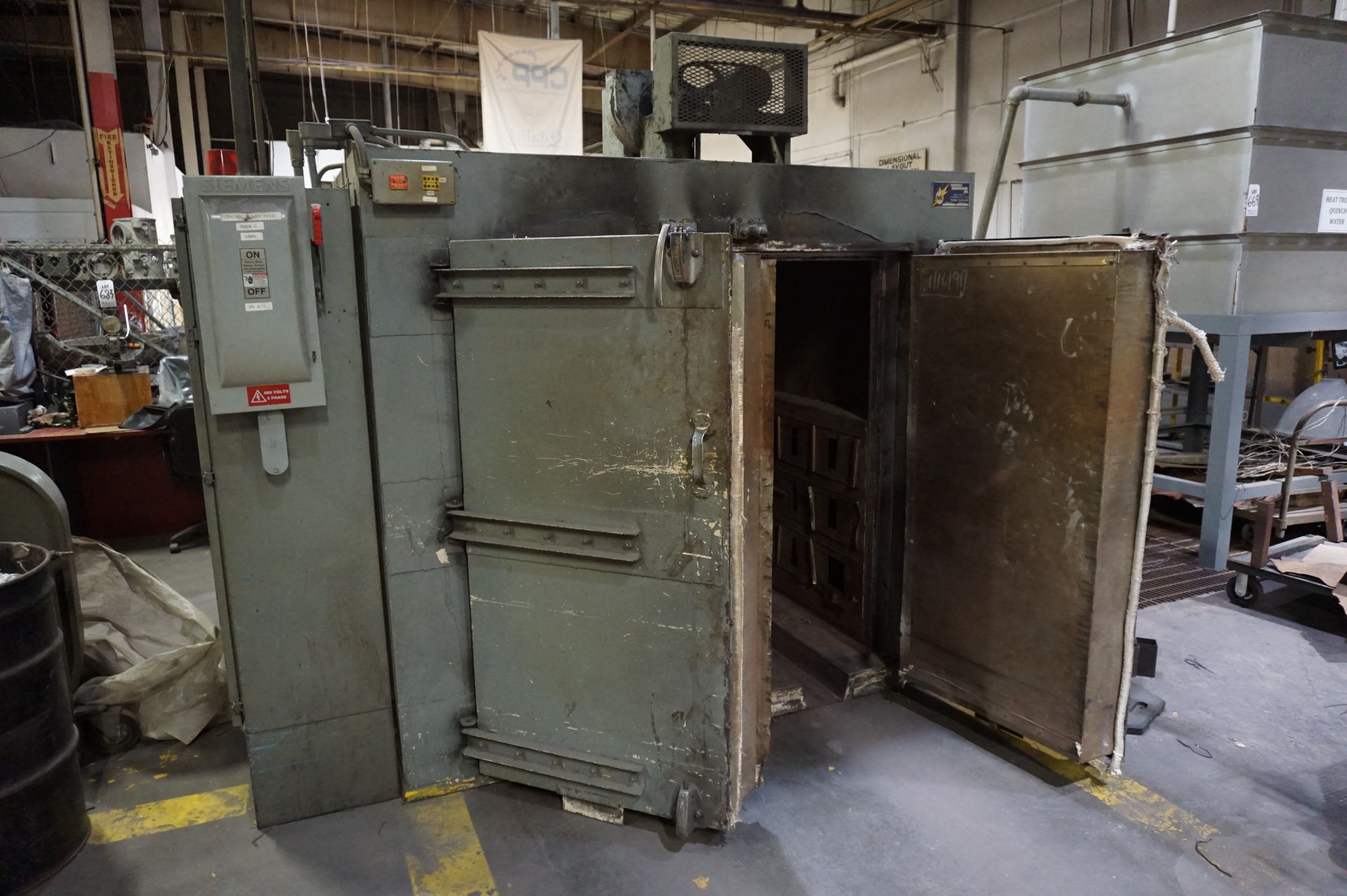 MANGOLD MODEL 555EO ALUMINUM AND MAGNESIUM, ELECTRIC 2 DOOR WALK IN TYPE FURNACE, S/N 194-1299,