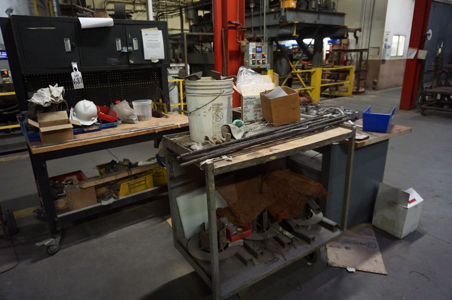 HEAT TREAT SUPPORT LOT TO INCLUDE: STEEL WORK BENCH, WOOD TOP, 59" X 30" X 36" WITH WHEELS,