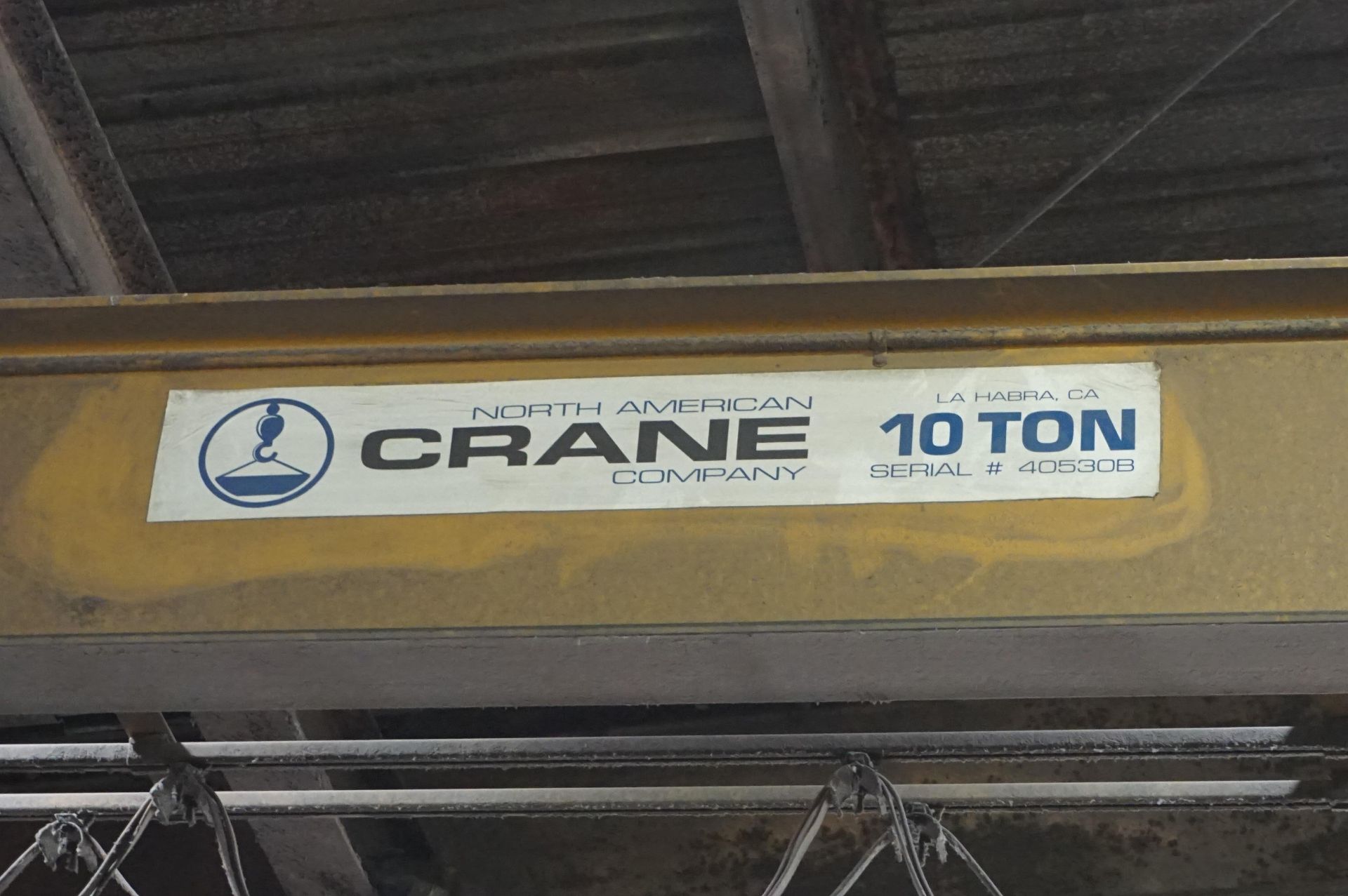 10 TON OVERHEAD CRANE TO INCLUDE: (2) PAIRED SATURN HOISTS, ELECTRIC, MOTORIZED TROLLEY, PATRIOT - Image 2 of 4