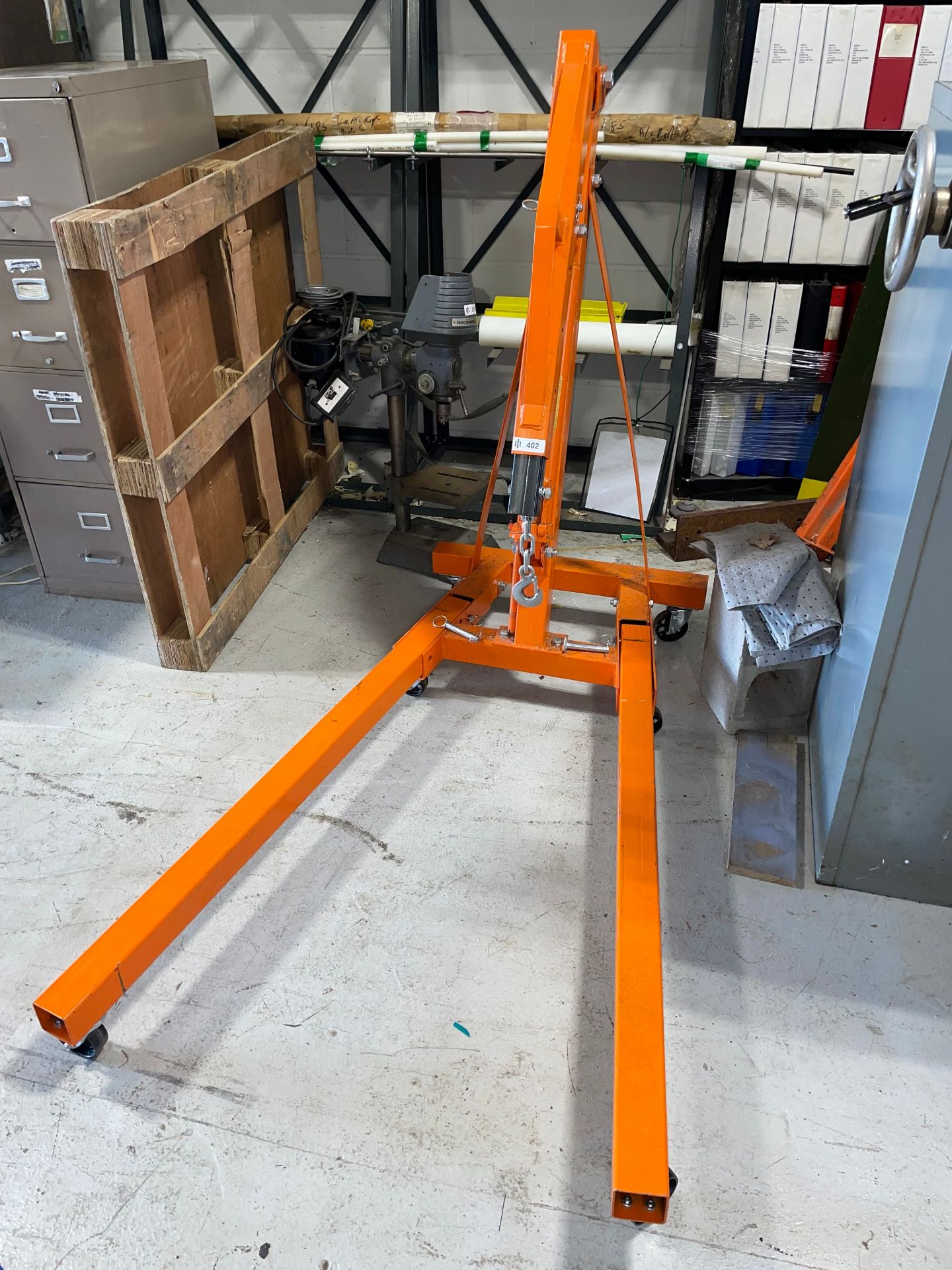 Central Hydraulics 1-Ton Foldable Shop Crane - Image 2 of 4