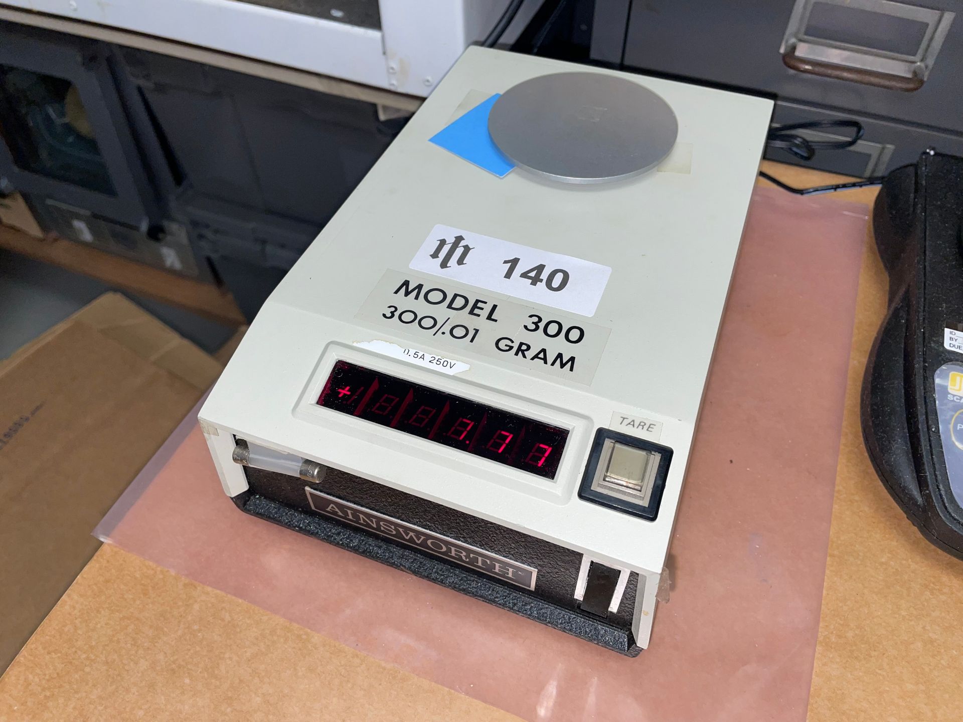 Ainsworth Mdl. 300 Digital Lab Scale