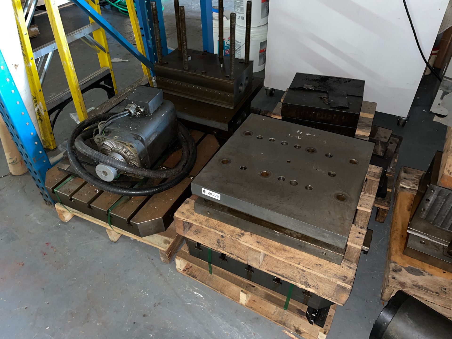 Lot including Various 24" Pallet Tables and Fixtures - Image 2 of 3