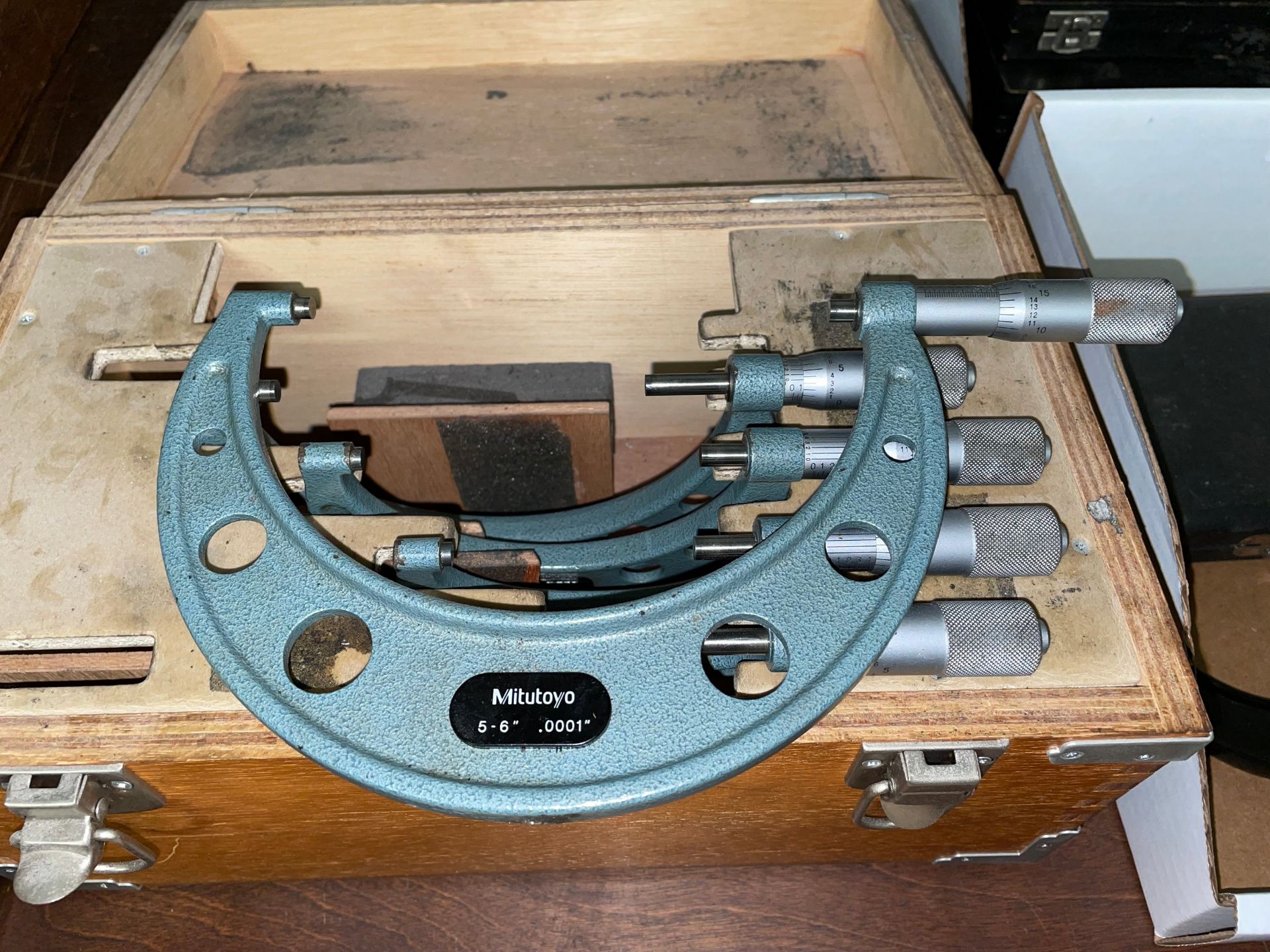 Mitutoyo 1" to 6" Micrometer Box Set - Image 4 of 5