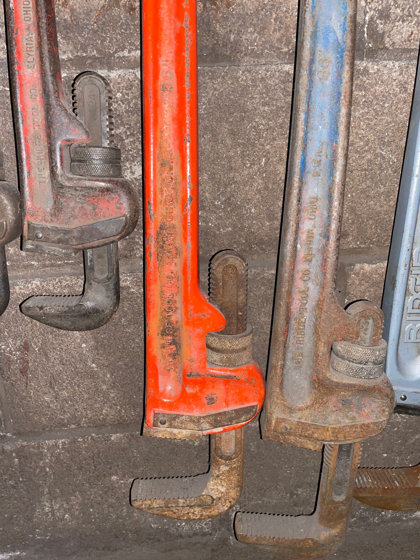 Ridge Tool 36" Pipe Wrench - Image 3 of 3