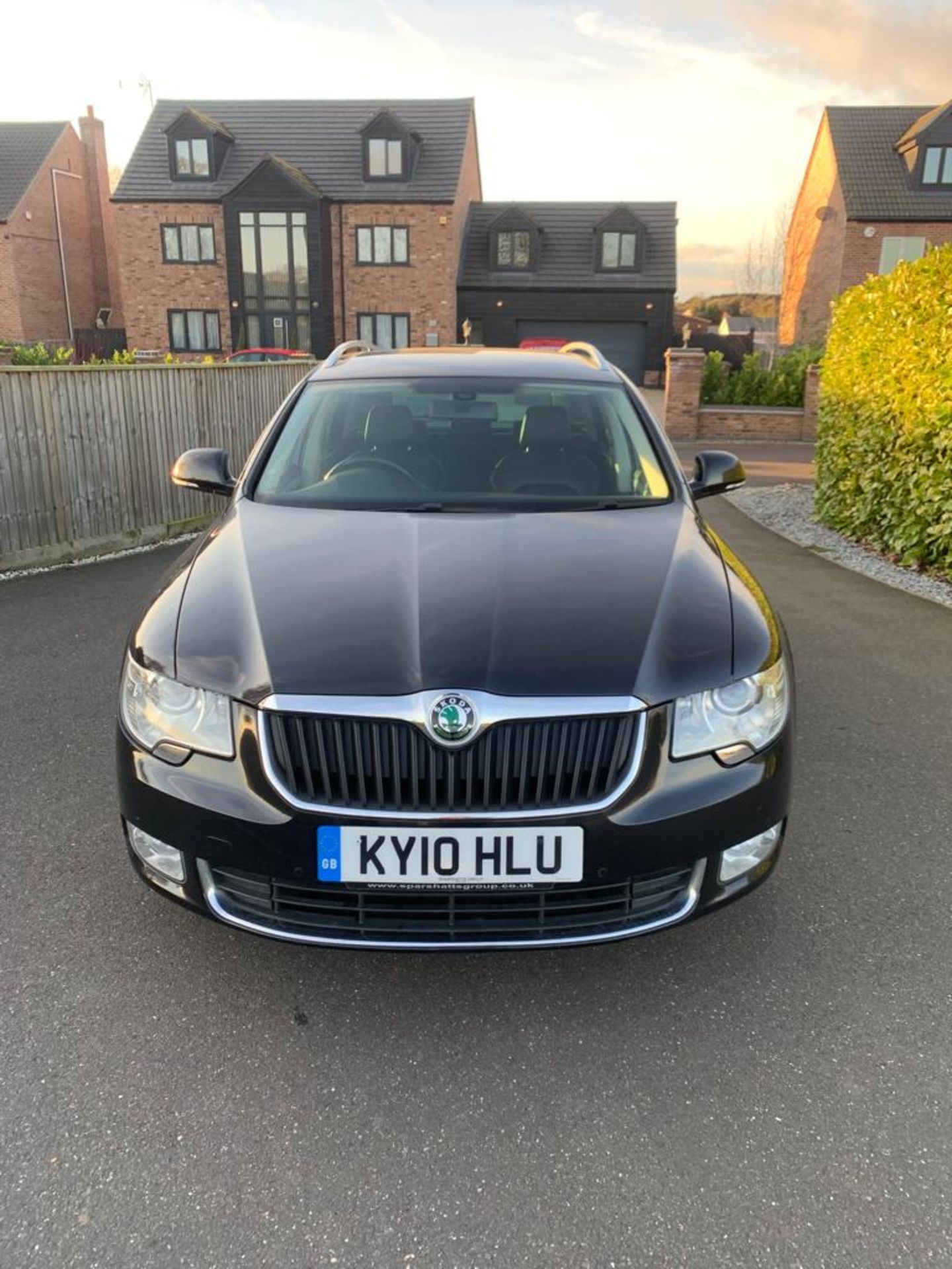 2010 SKODA SUPERB ESTATE ELEGANCE TFSI S-A - Image 2 of 17