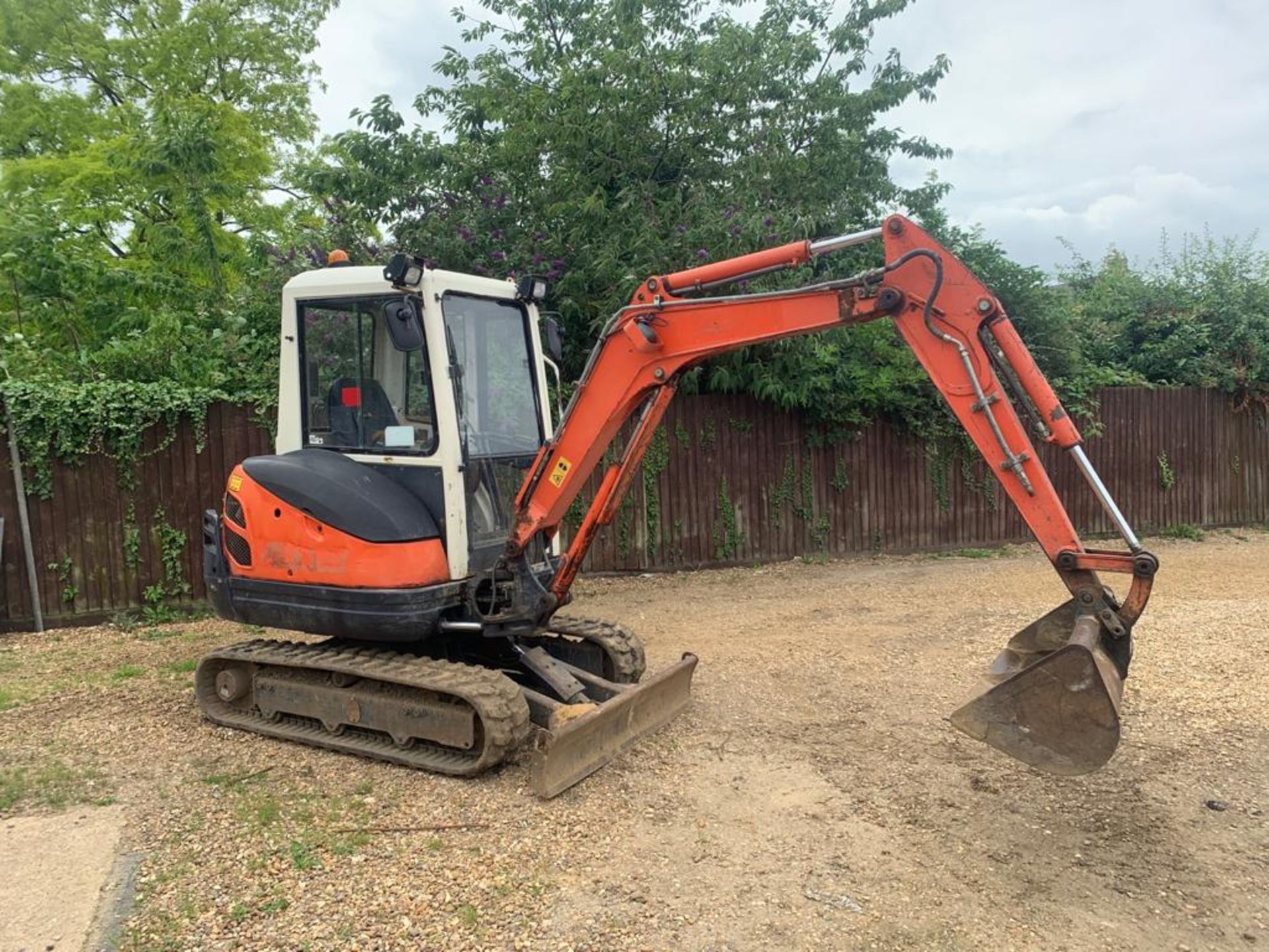 2007 KUBOTA KX61-3 2600KG TRACKED DIGGER INCLUDING 2 BUCKETS - Image 3 of 19