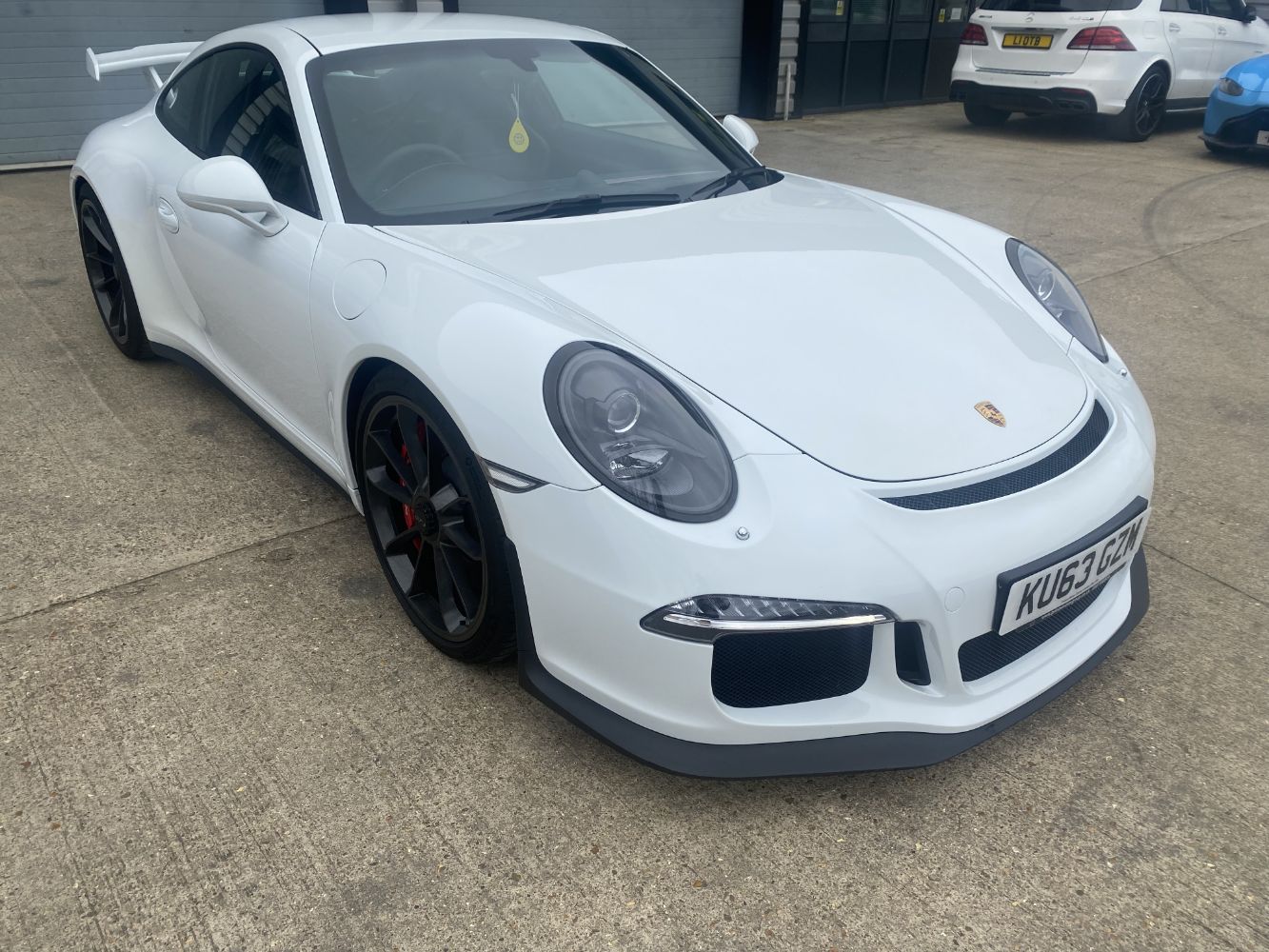 DIAMOND JEWELLERY**PORSCHE 991 GT3**COMMERCIAL AUCTION SALE