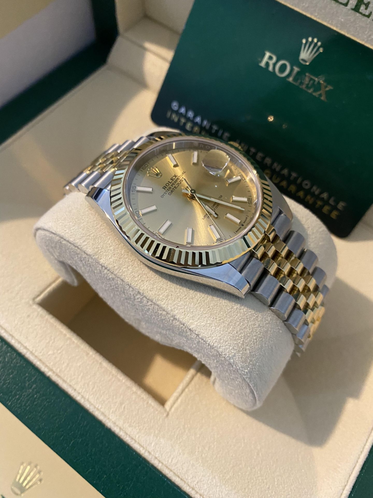 2020 DATEJUST 41 OYSTER 41MM OYSTERSTEEL AND YELLOW STEEL - Image 3 of 10