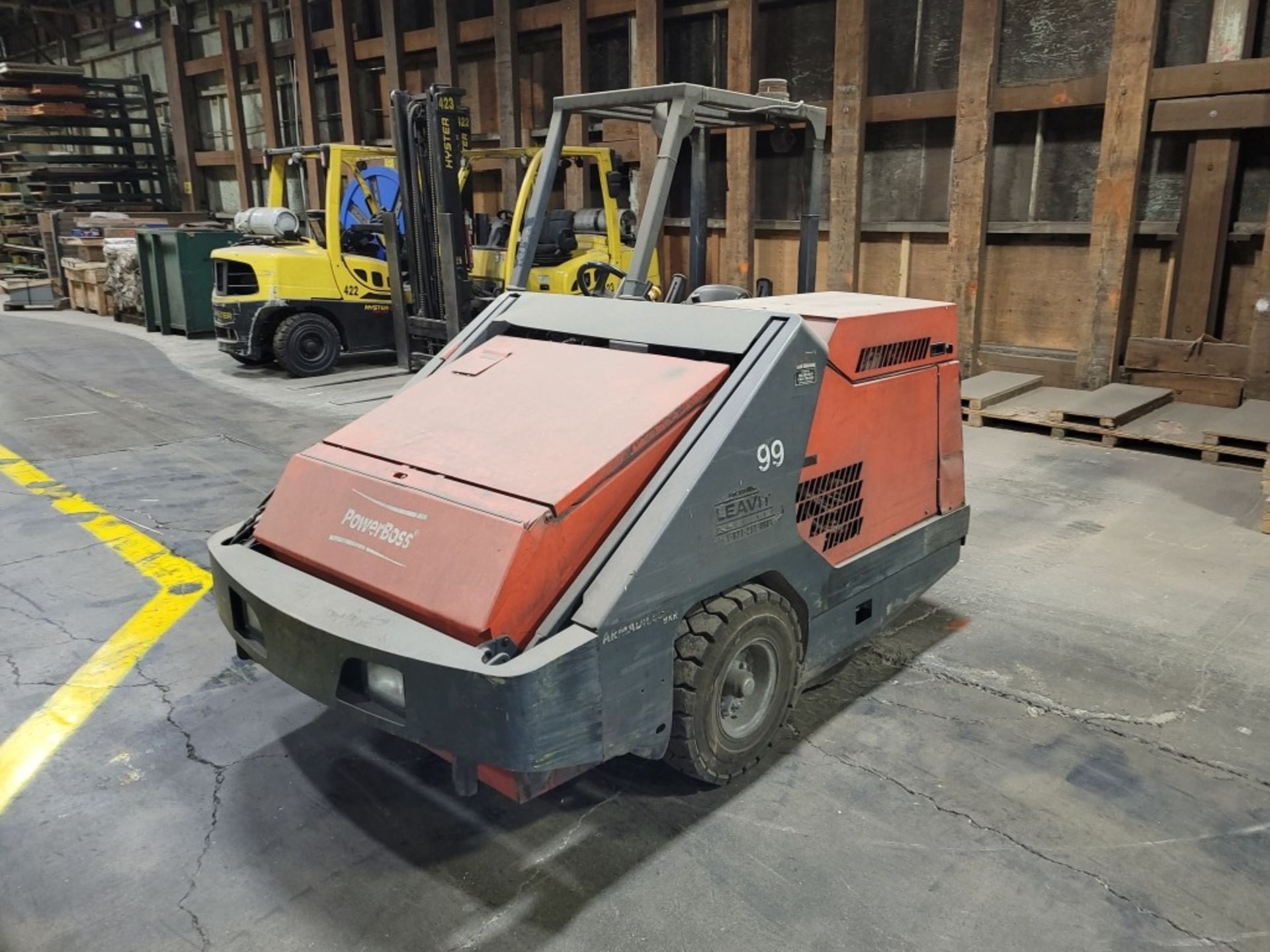 2009 Power Boss 9XR Sweeper - Image 2 of 21