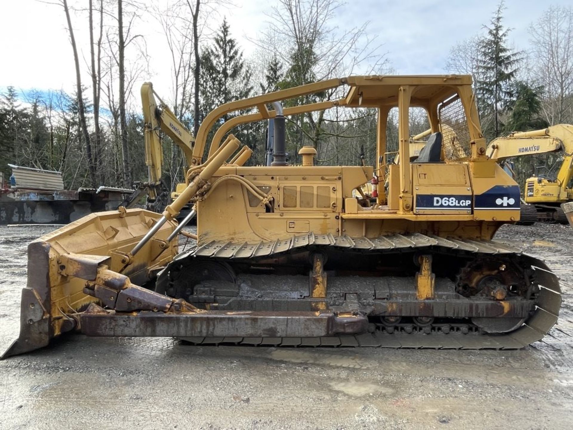 1991 Komatsu D68P-1 LGP Crawler Dozer - Image 2 of 34