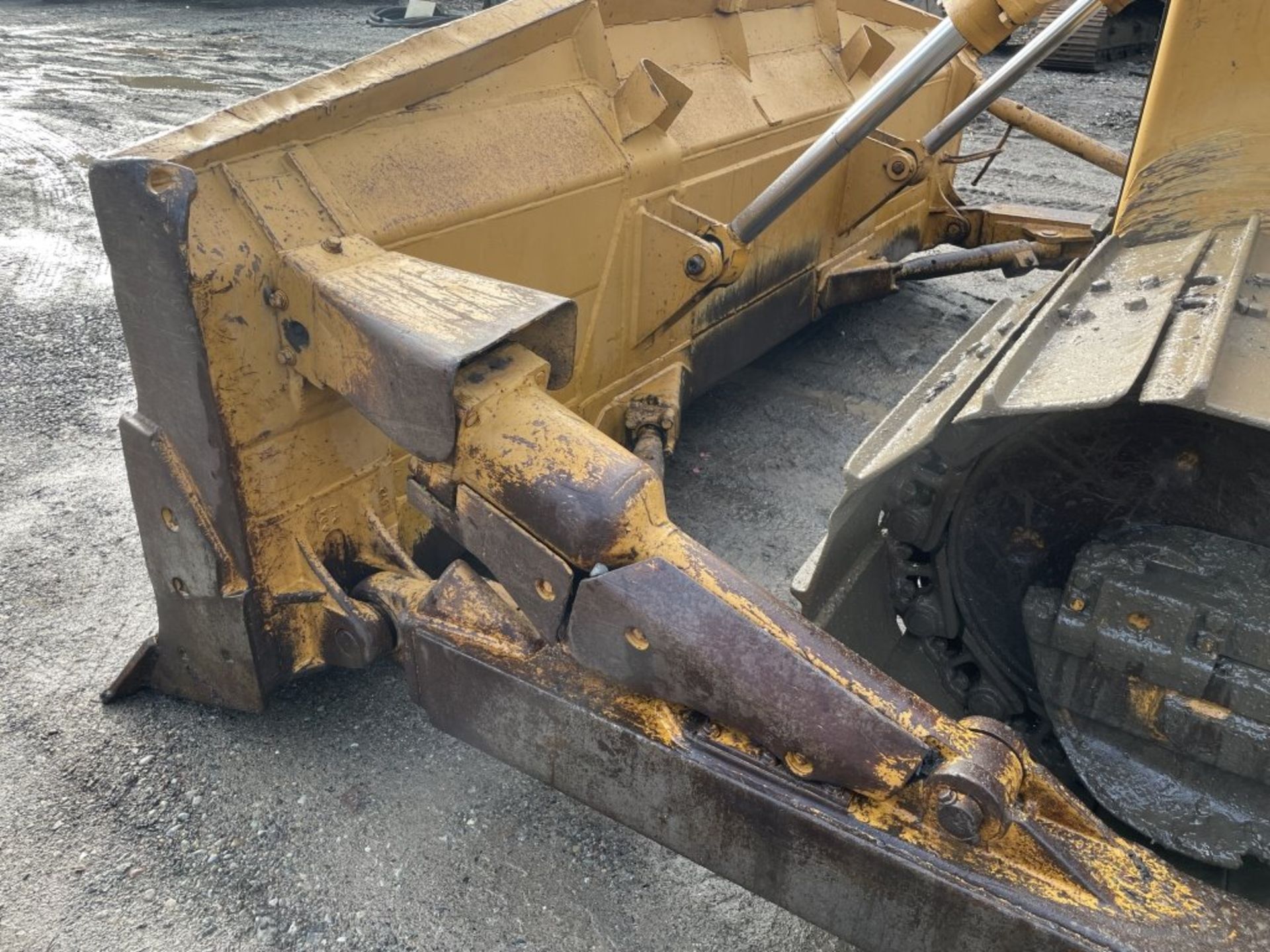 1991 Komatsu D68P-1 LGP Crawler Dozer - Image 12 of 34