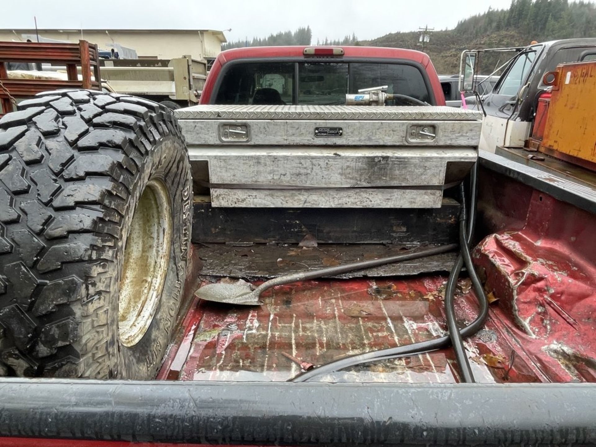 2003 Ford F350 SD 4x4 Crew Cab Pickup - Image 5 of 14