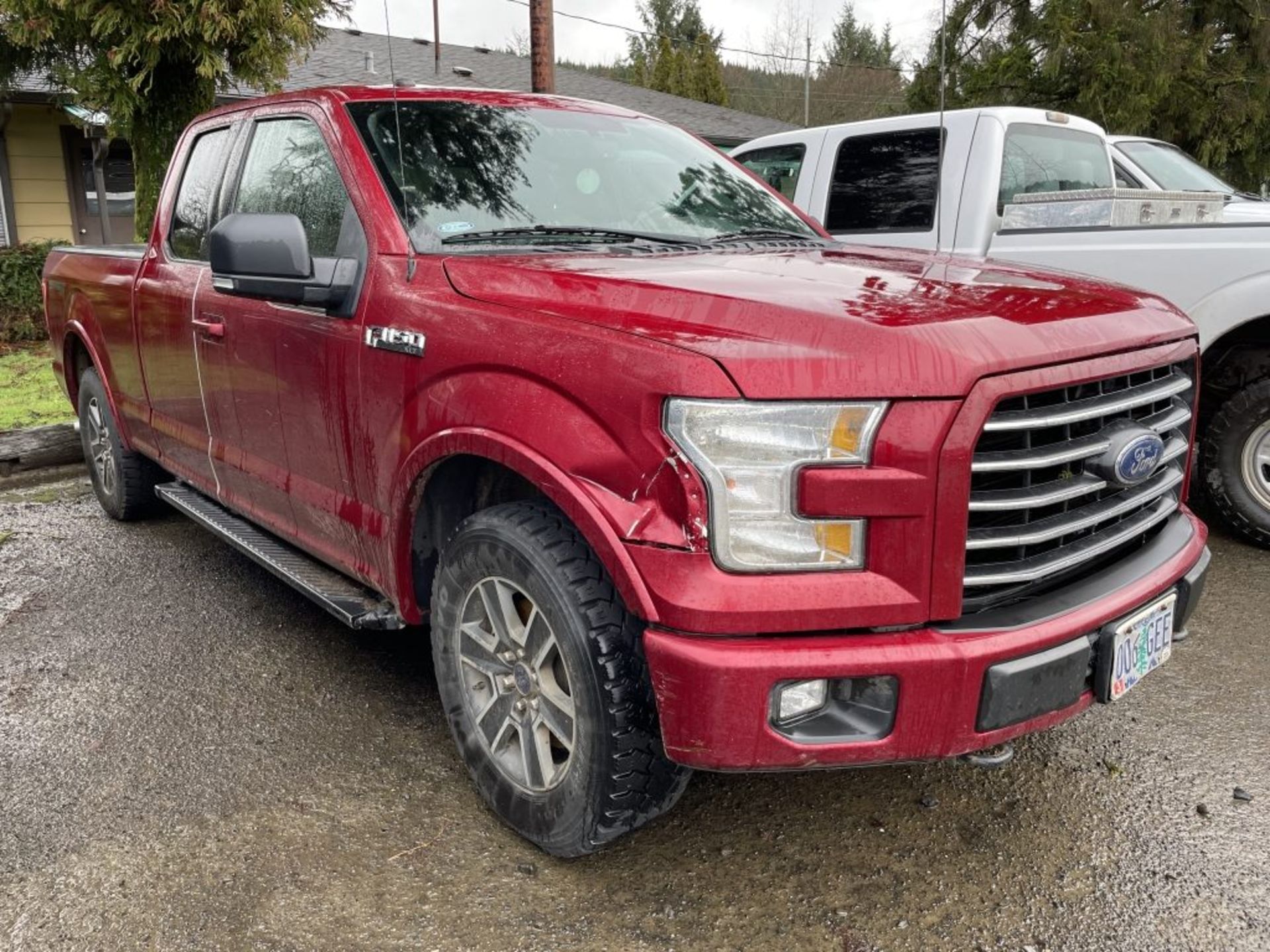 2016 Ford F150 XLT 4x4 Extra Cab Pickup - Image 2 of 14
