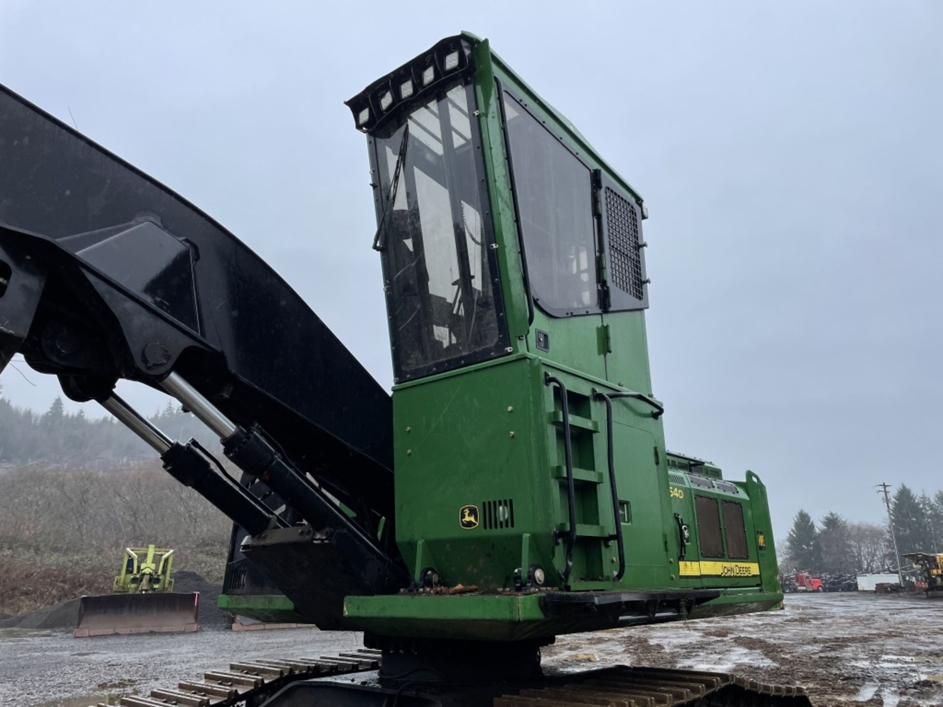 2016 John Deere 2454D Shovel Log Loader - Image 9 of 51