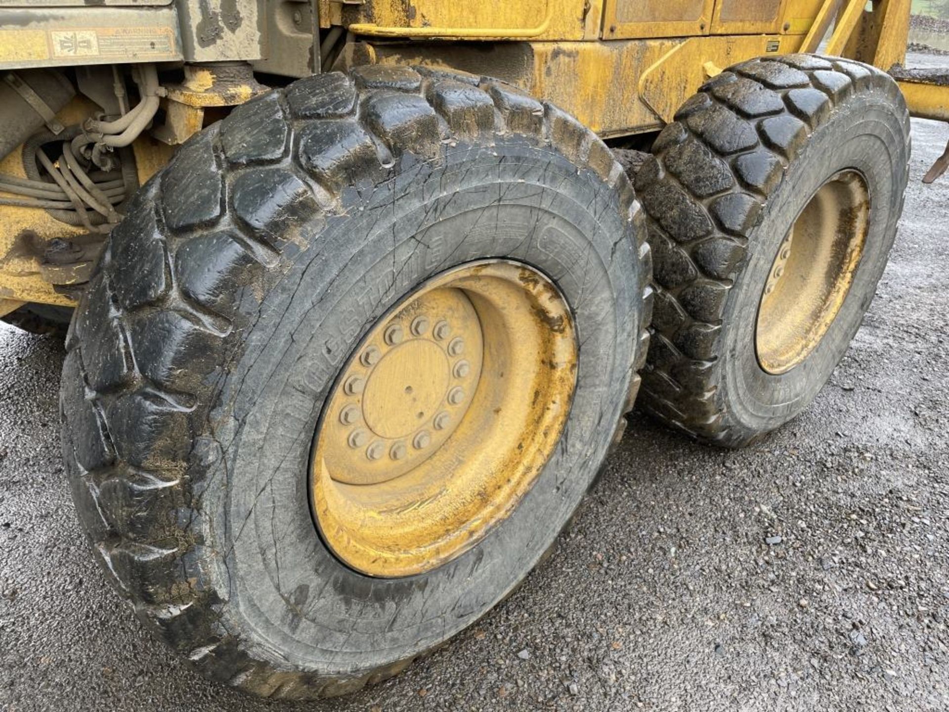 2010 John Deere 772D Motorgrader - Image 10 of 42