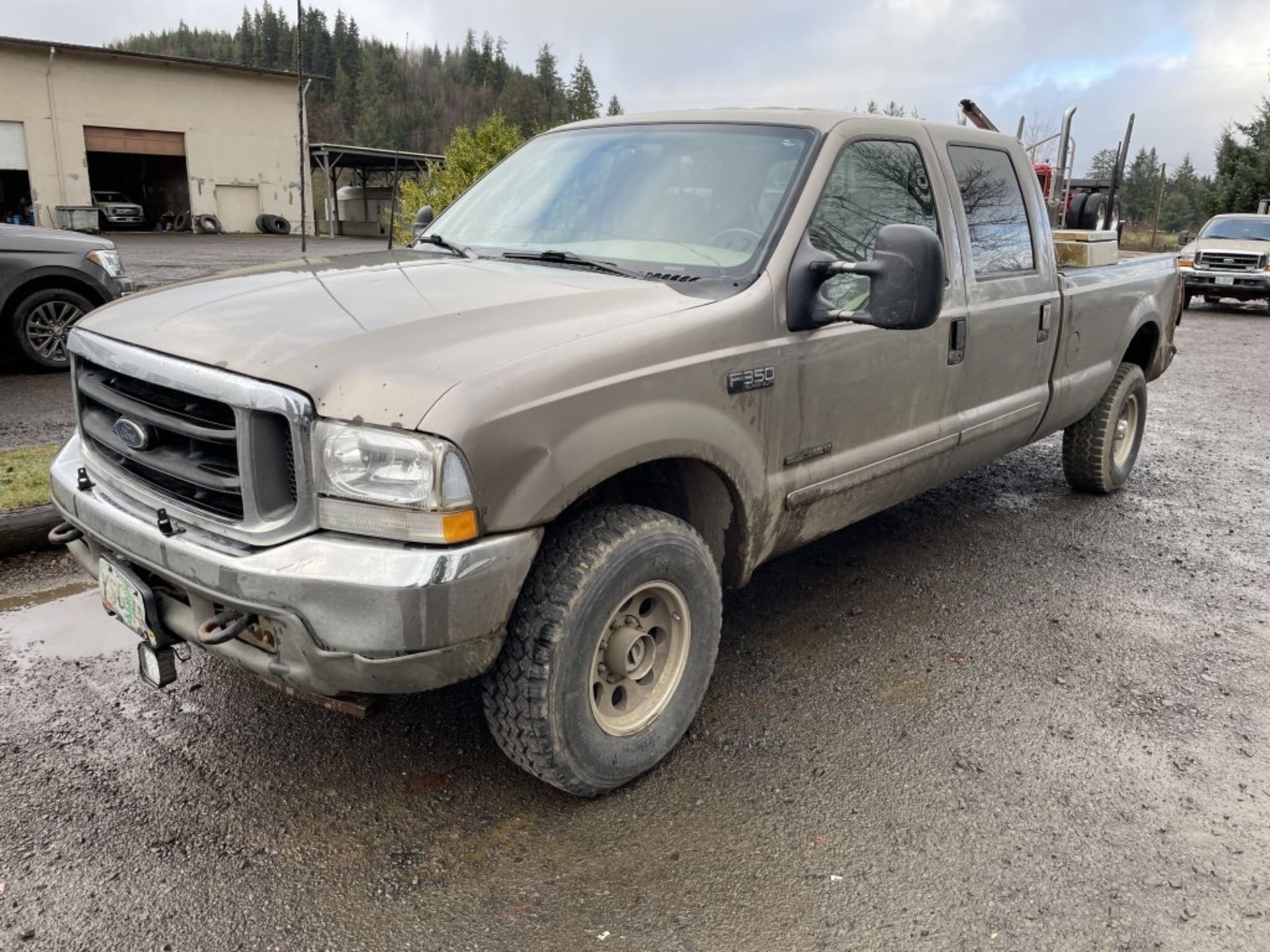 2002 Ford F350 SD 4x4 Crew Cab Pickup