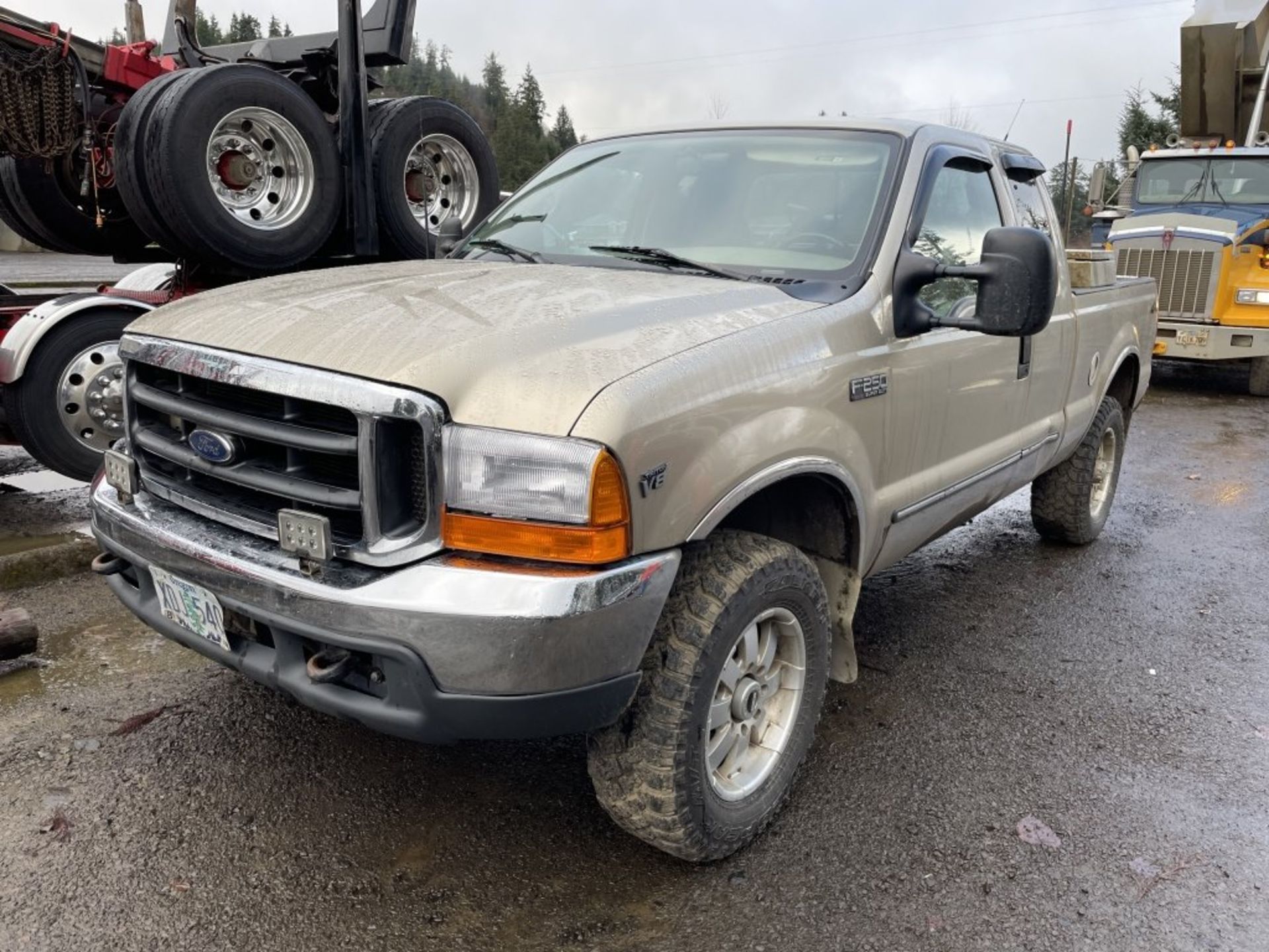 2000 Ford F250 XLT SD 4x4 Extra Cab Pickup