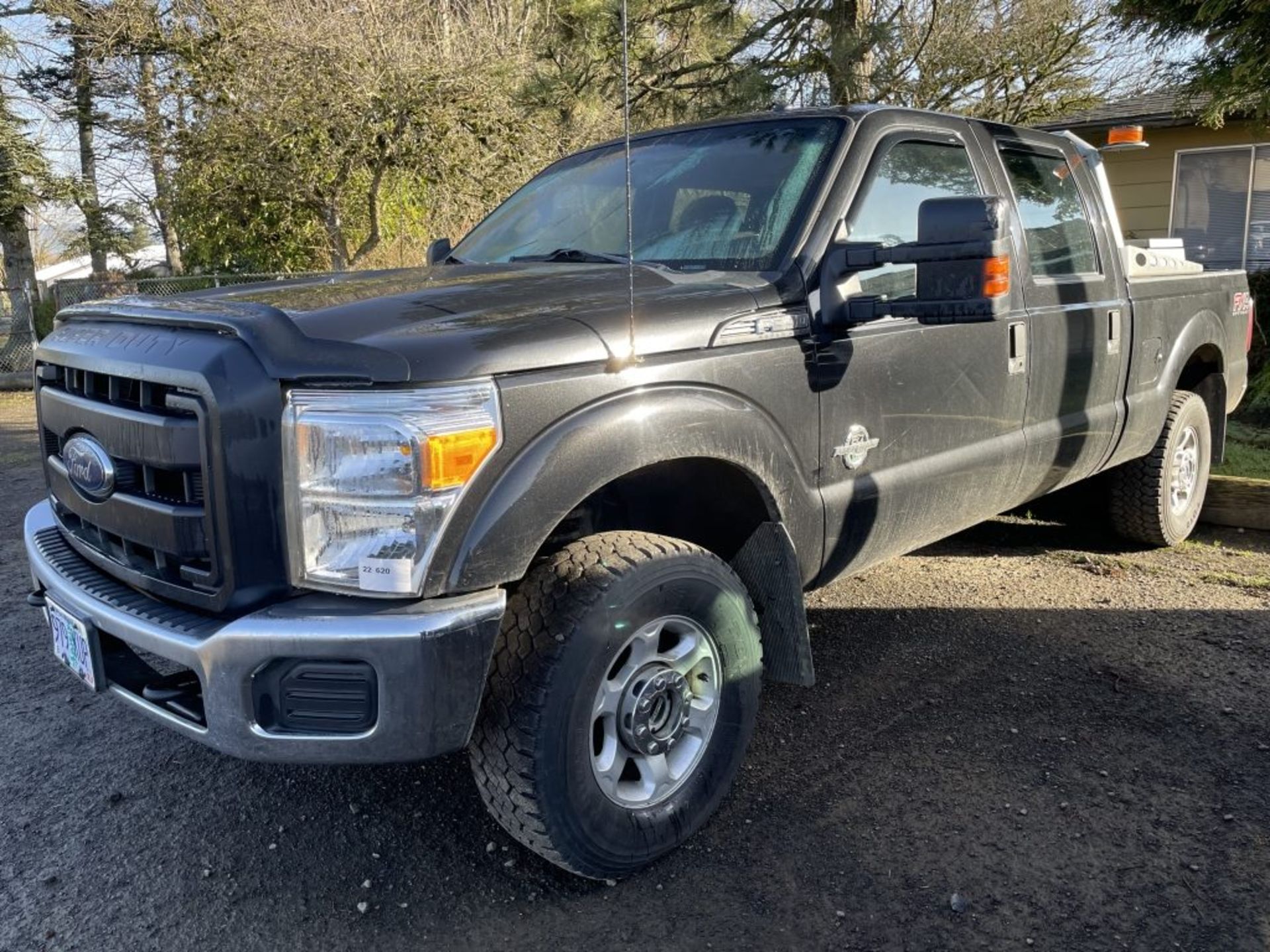 2015 Ford F350 XL SD 4x4 Crew Cab Pickup