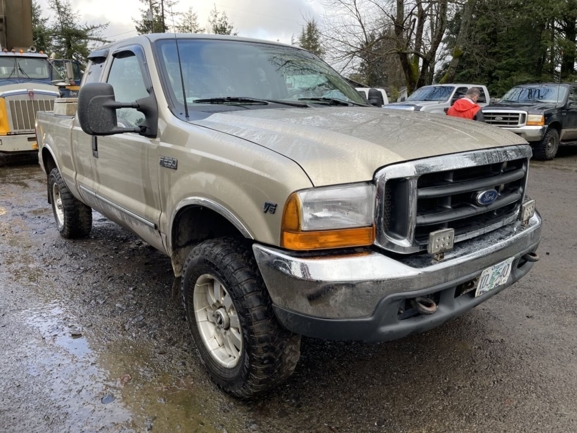 2000 Ford F250 XLT SD 4x4 Extra Cab Pickup - Image 2 of 14