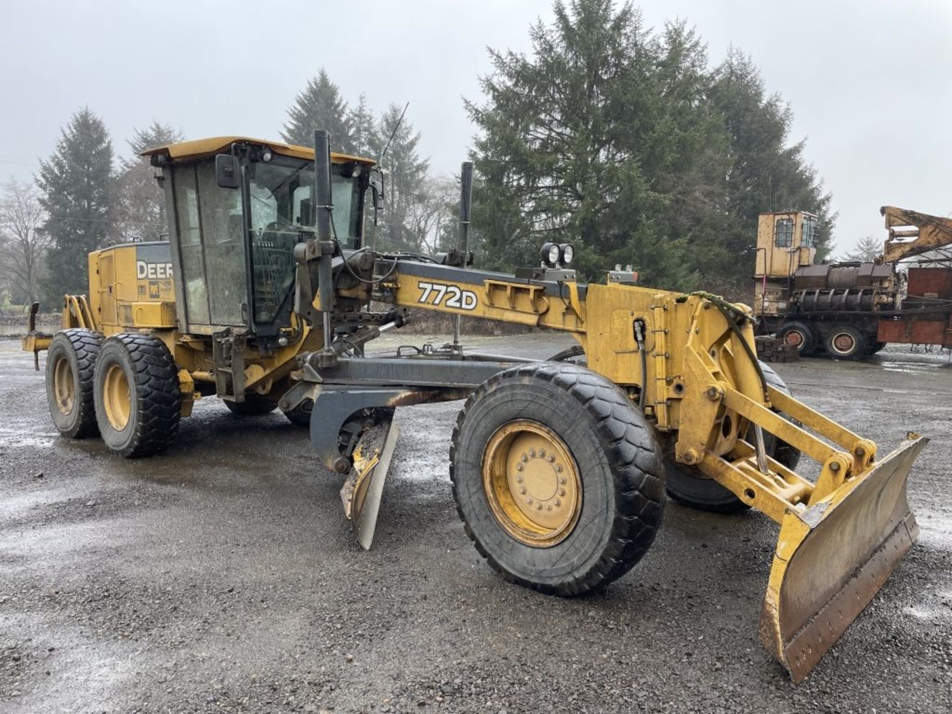 2010 John Deere 772D Motorgrader - Image 7 of 42