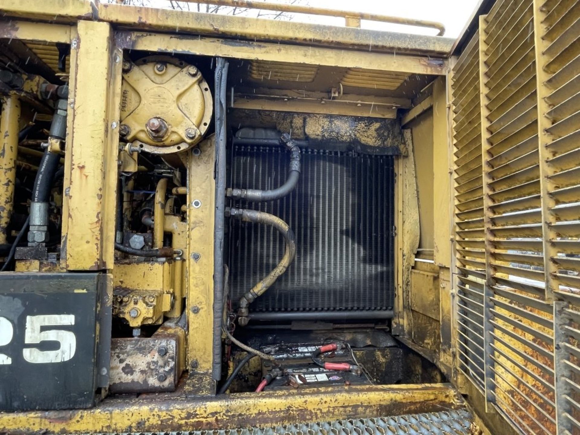 1984 Caterpillar 225 Hydraulic Excavator - Image 22 of 41