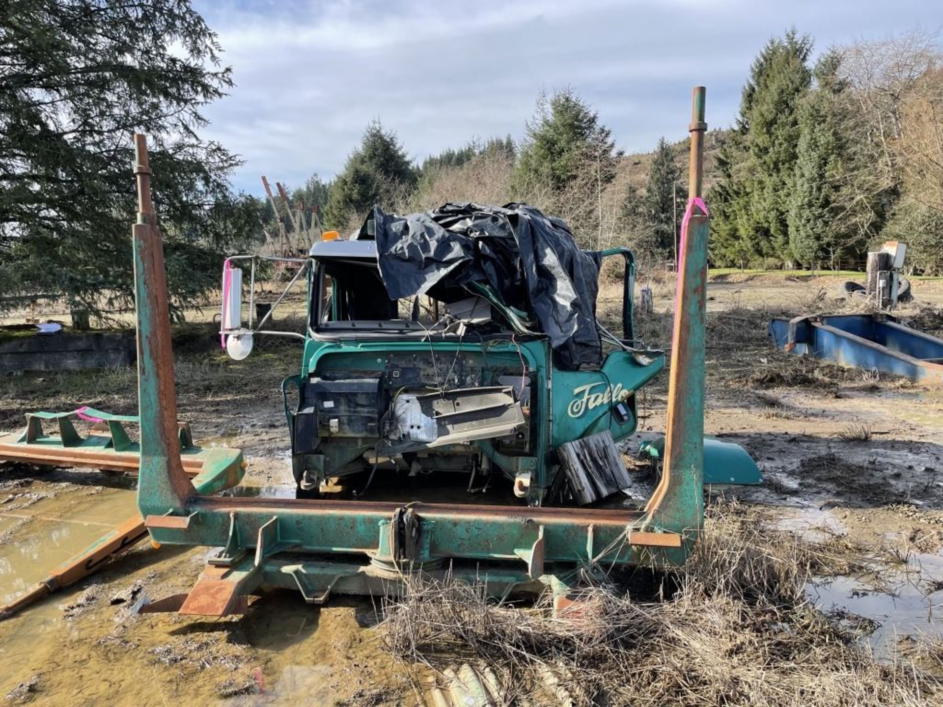 Log Truck Parts - Image 6 of 9