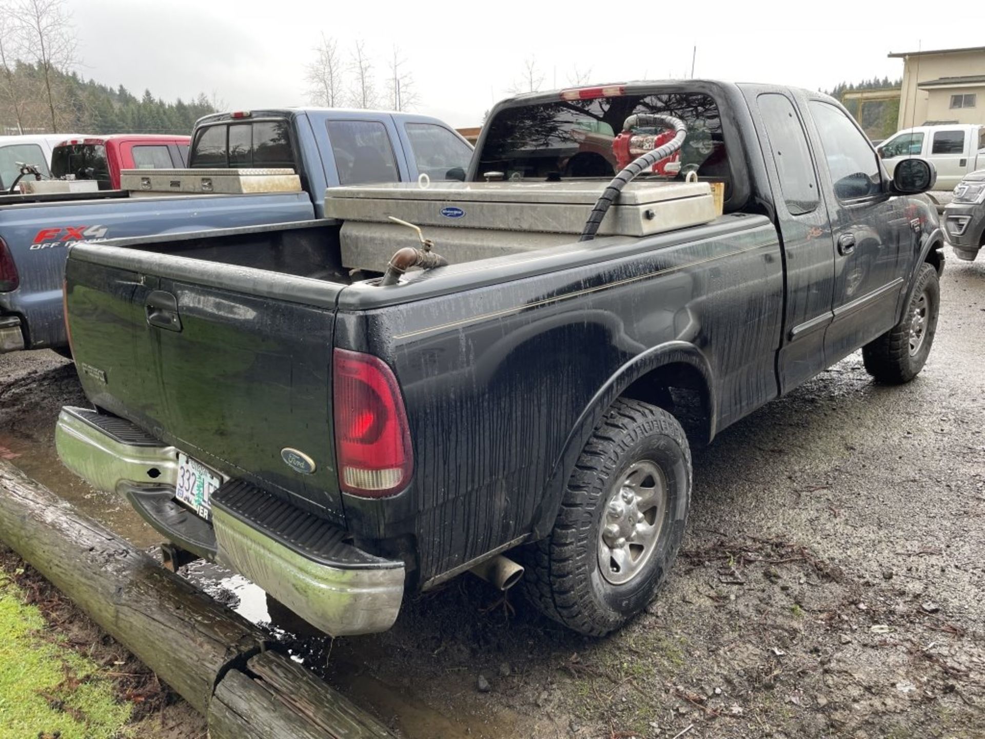 1999 Ford F250 4x4 Extra Cab Pickup - Image 3 of 13