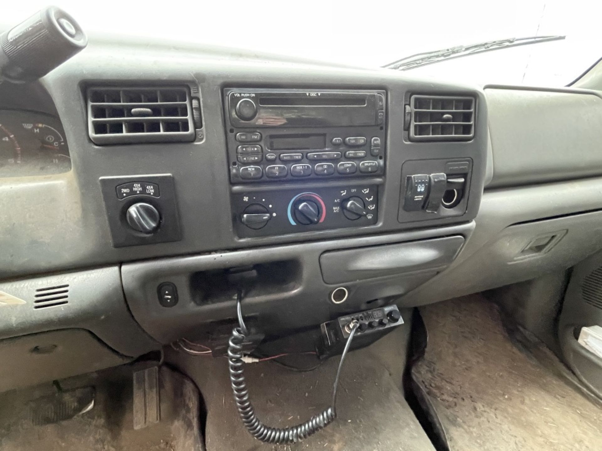 2002 Ford F350 SD 4x4 Crew Cab Pickup - Image 8 of 16