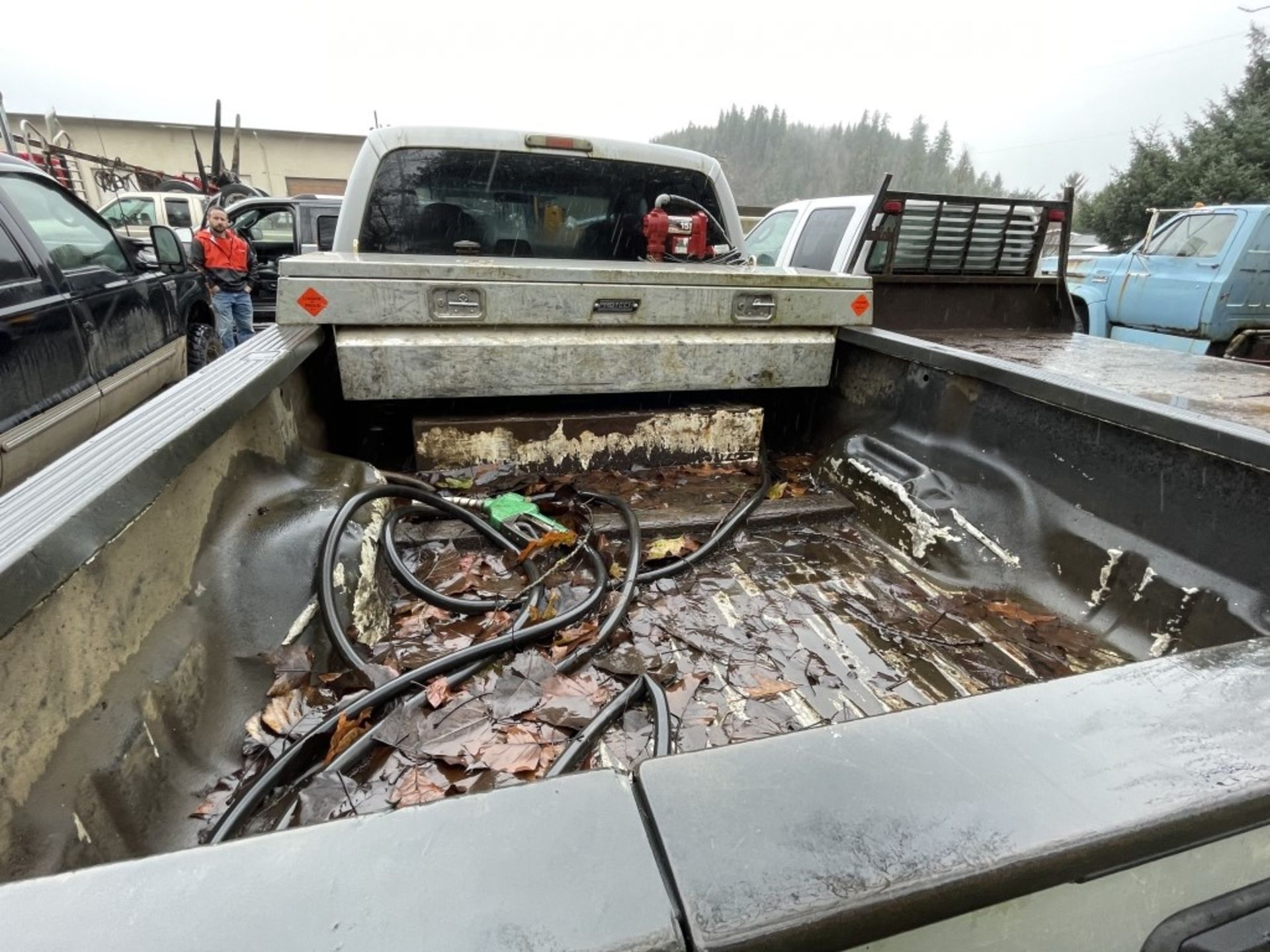 2008 Ford F350 XLT SD 4x4 Crew Cab Pickup - Image 5 of 16