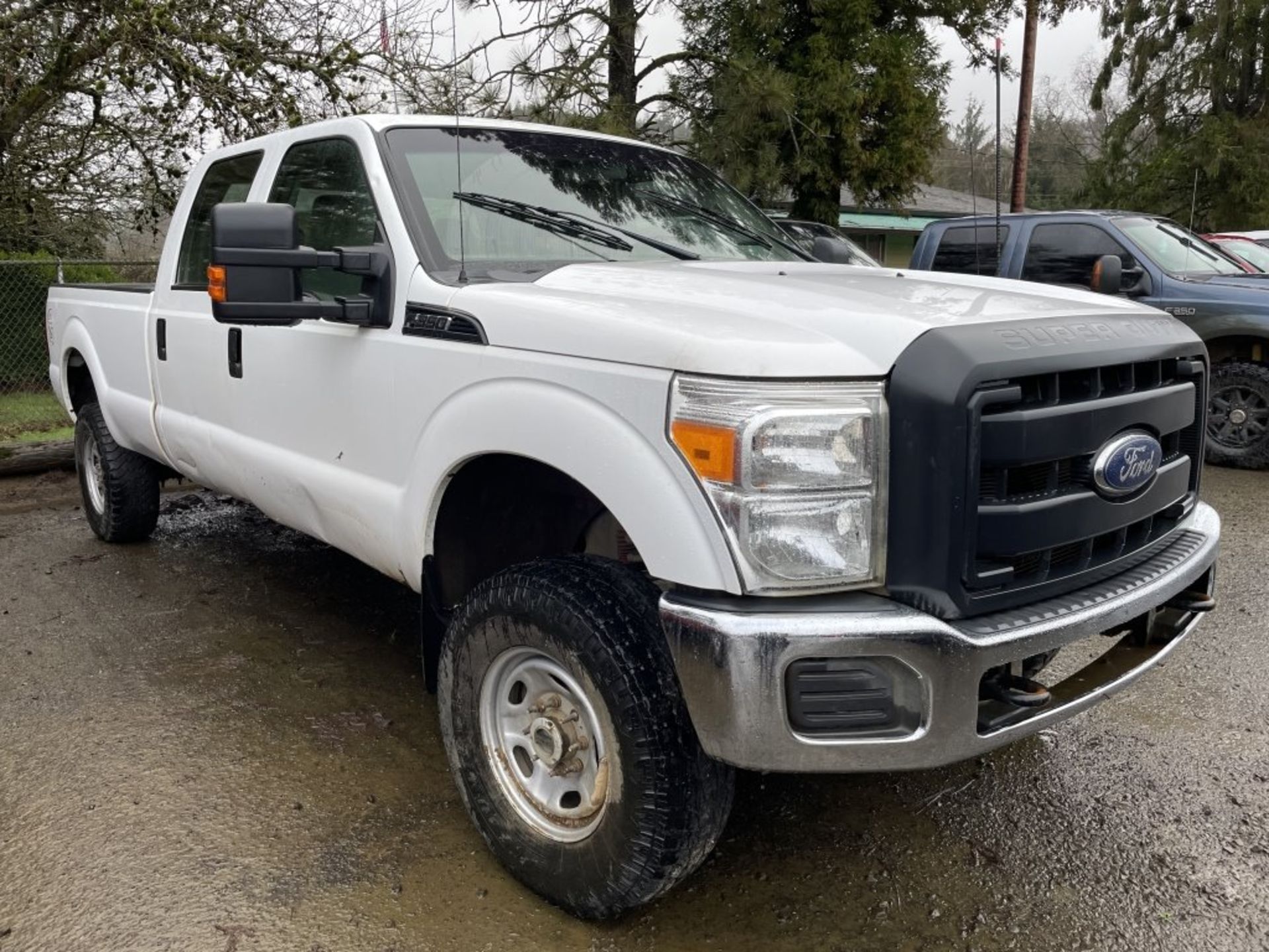 2014 Ford F350 SD 4x4 Crew Cab Pickup - Image 2 of 15