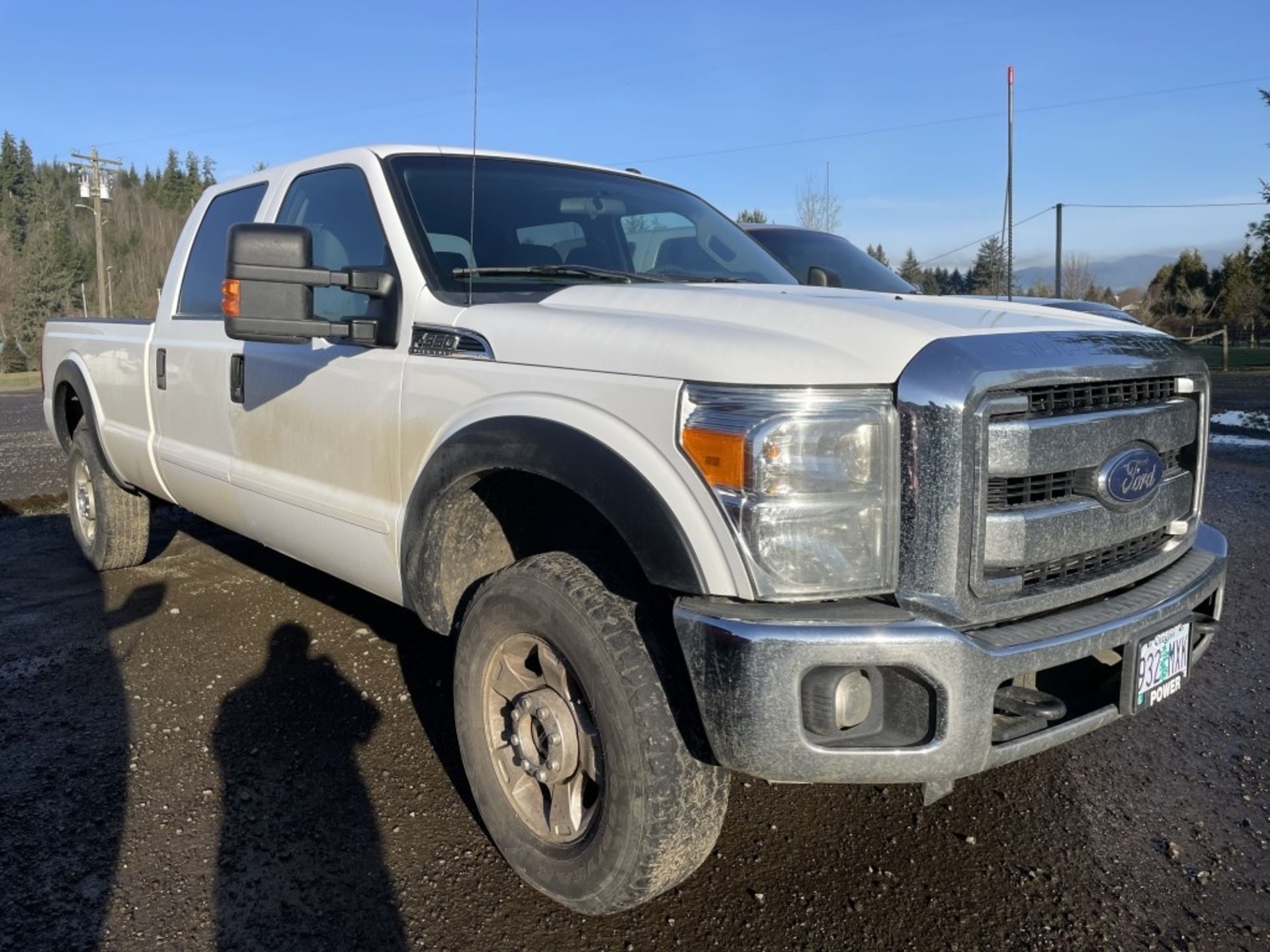 2015 Ford F350 XLT SD 4x4 Crew Cab Pickup - Image 2 of 22