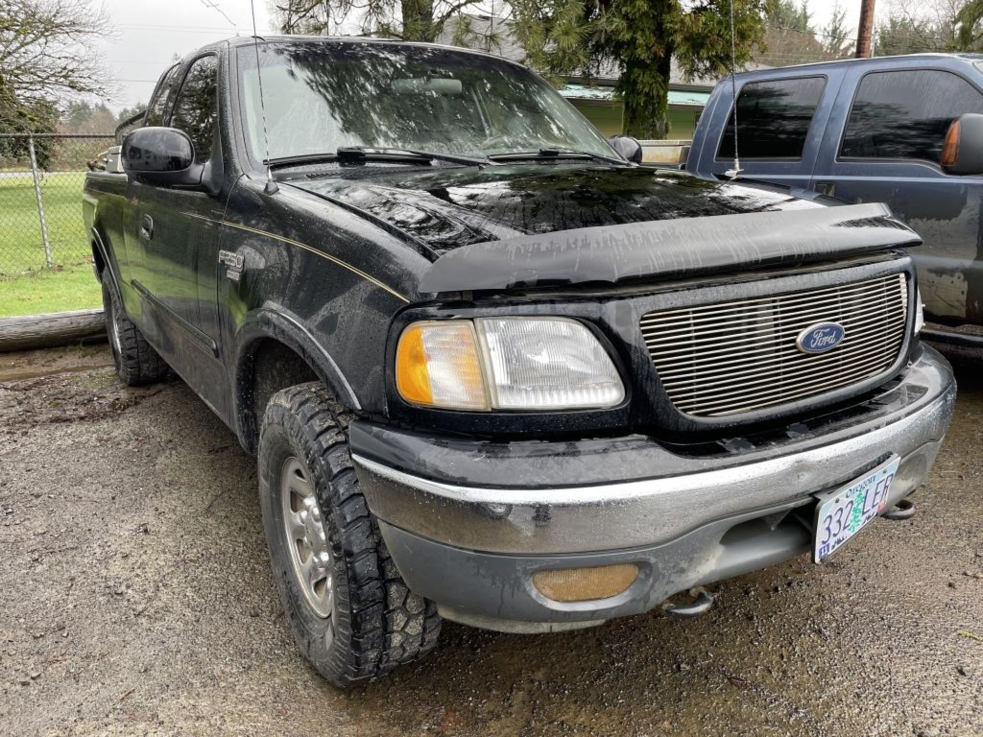 1999 Ford F250 4x4 Extra Cab Pickup - Image 2 of 13