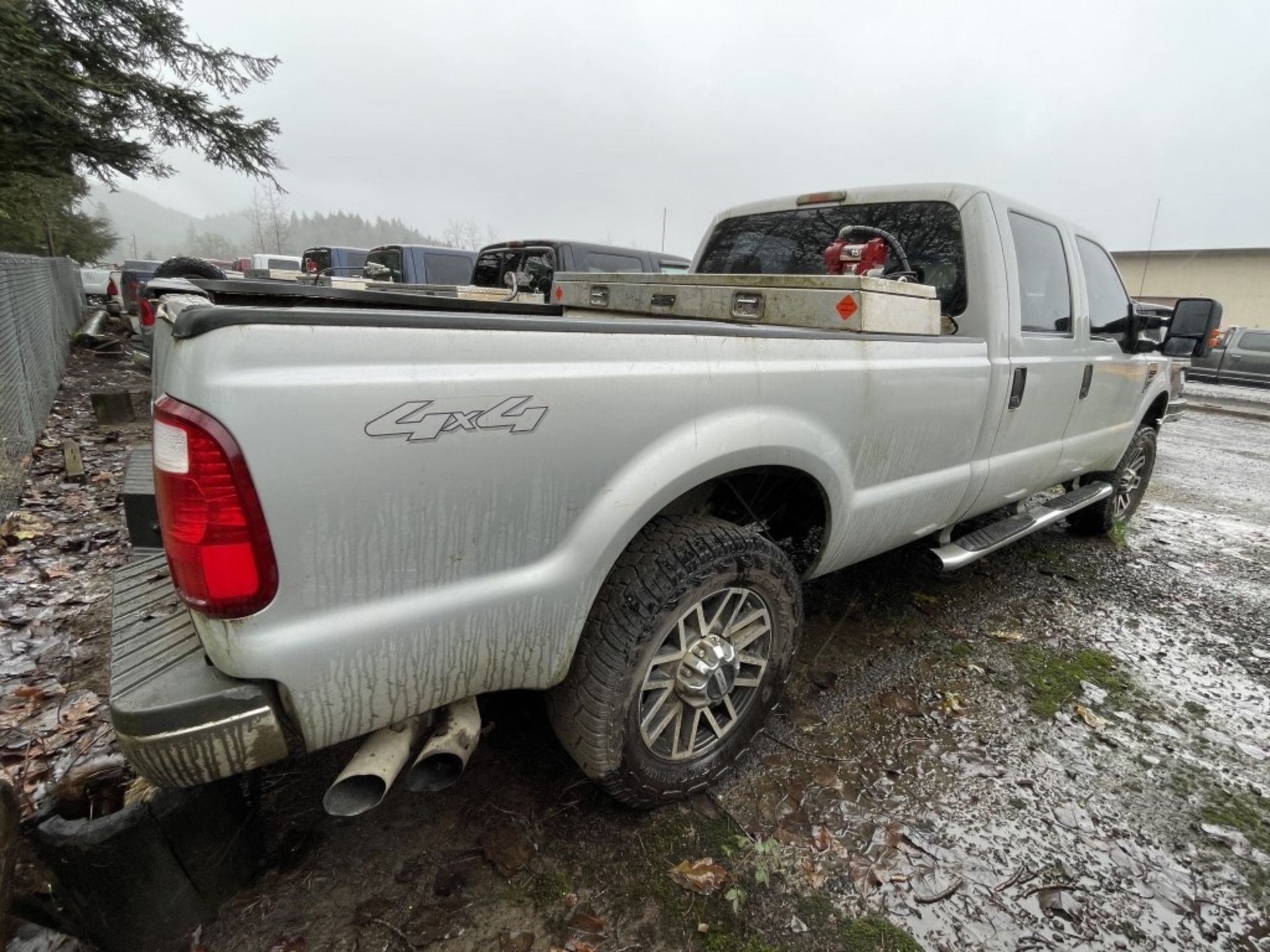 2008 Ford F350 XLT SD 4x4 Crew Cab Pickup - Image 3 of 16