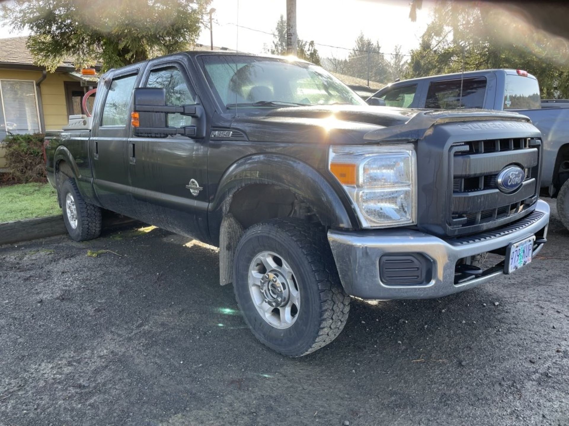 2015 Ford F350 XL SD 4x4 Crew Cab Pickup - Image 2 of 24
