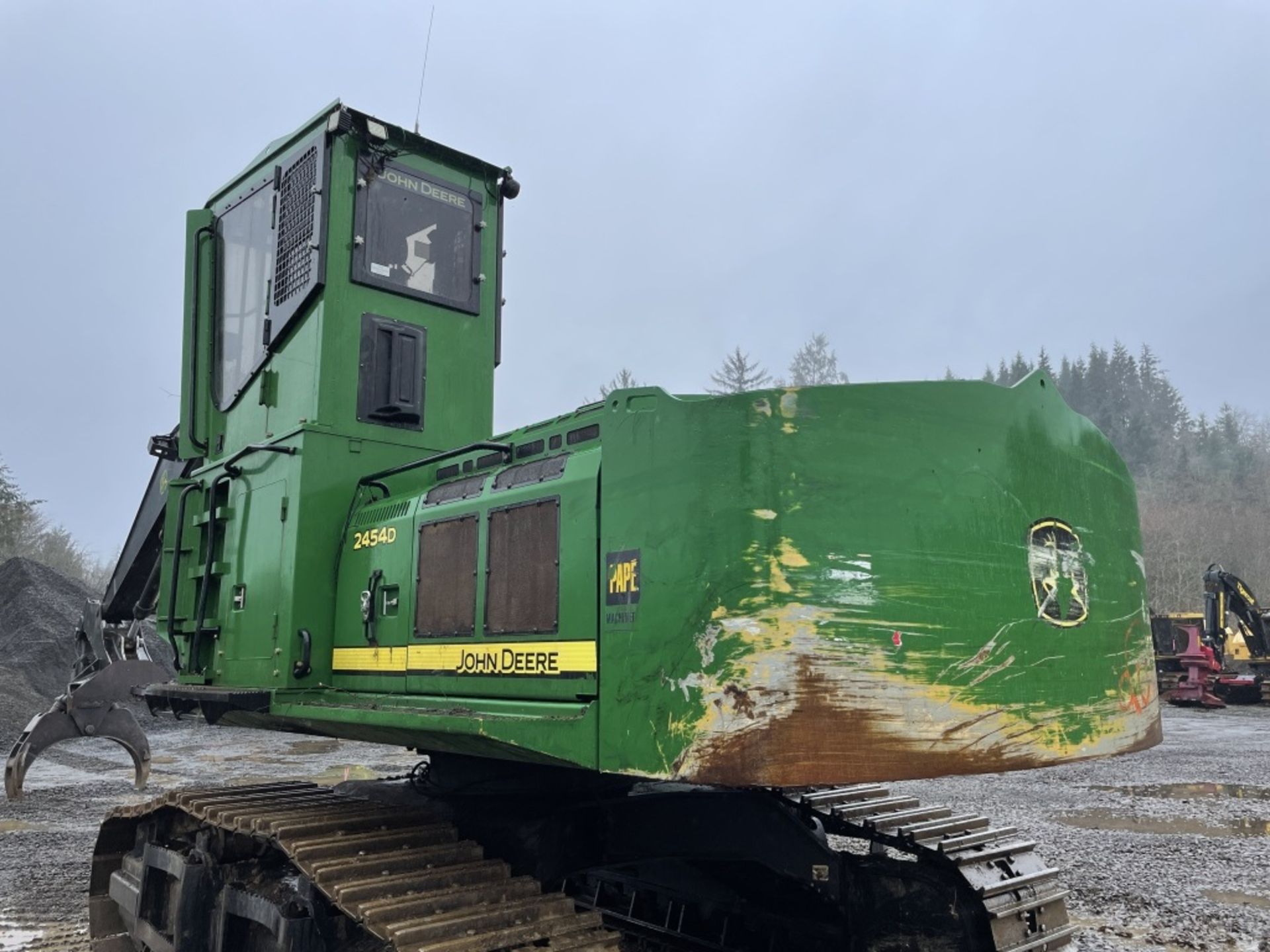 2016 John Deere 2454D Shovel Log Loader - Image 10 of 51