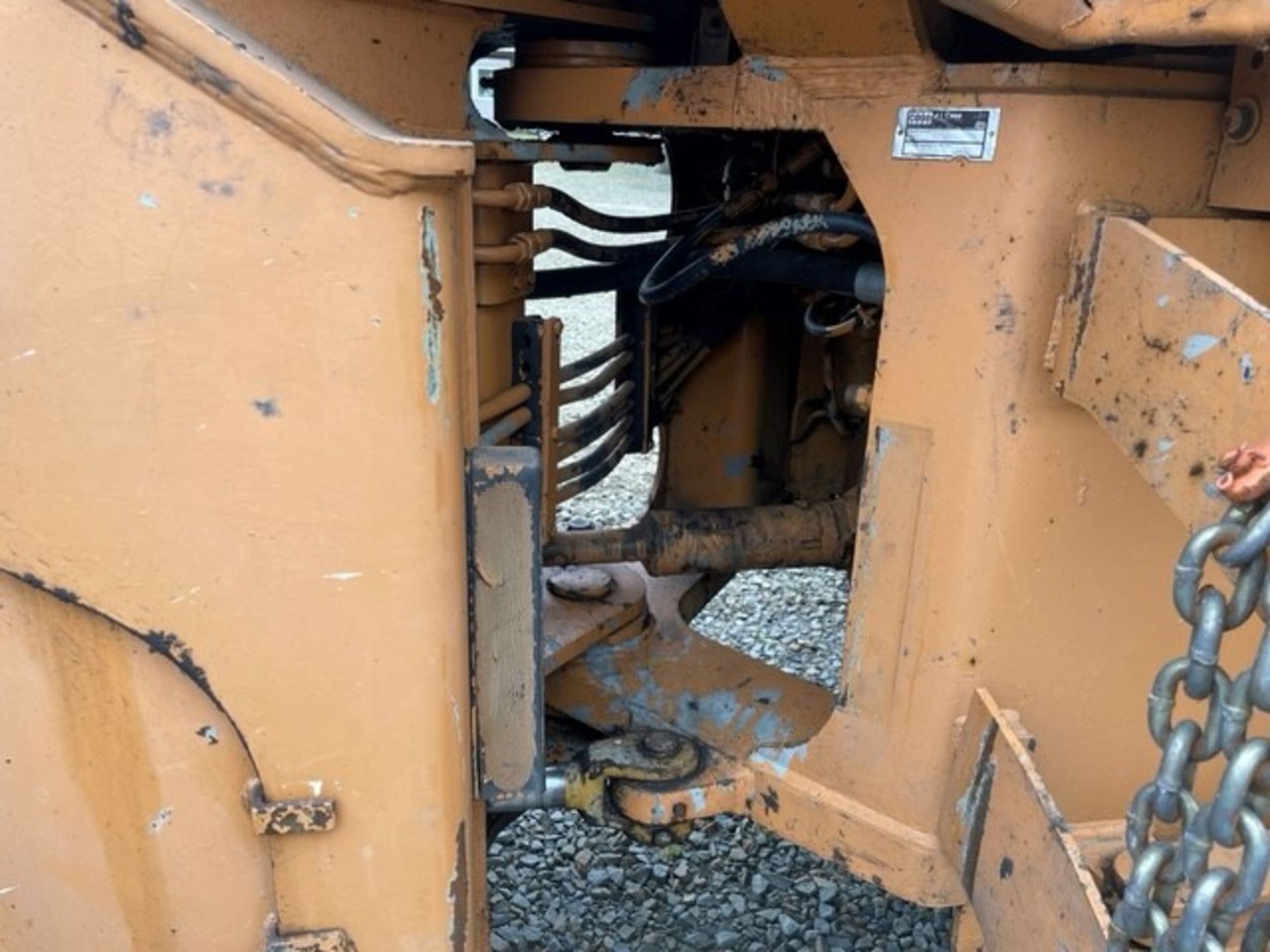 Case 721B Wheel Loader - Image 18 of 40