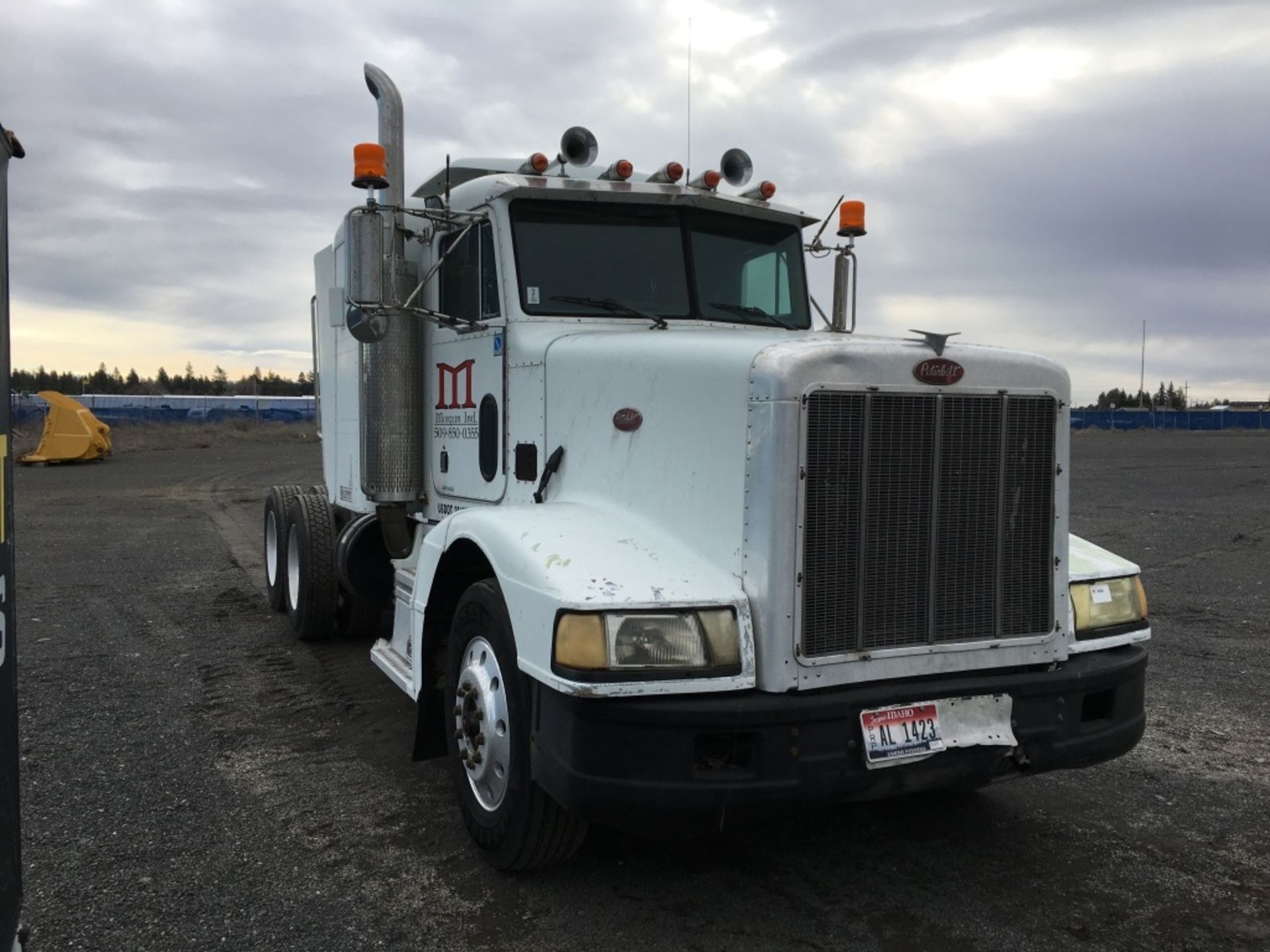 1988 Peterbilt 377 T/A Sleeper Truck Tractor - Bild 7 aus 41