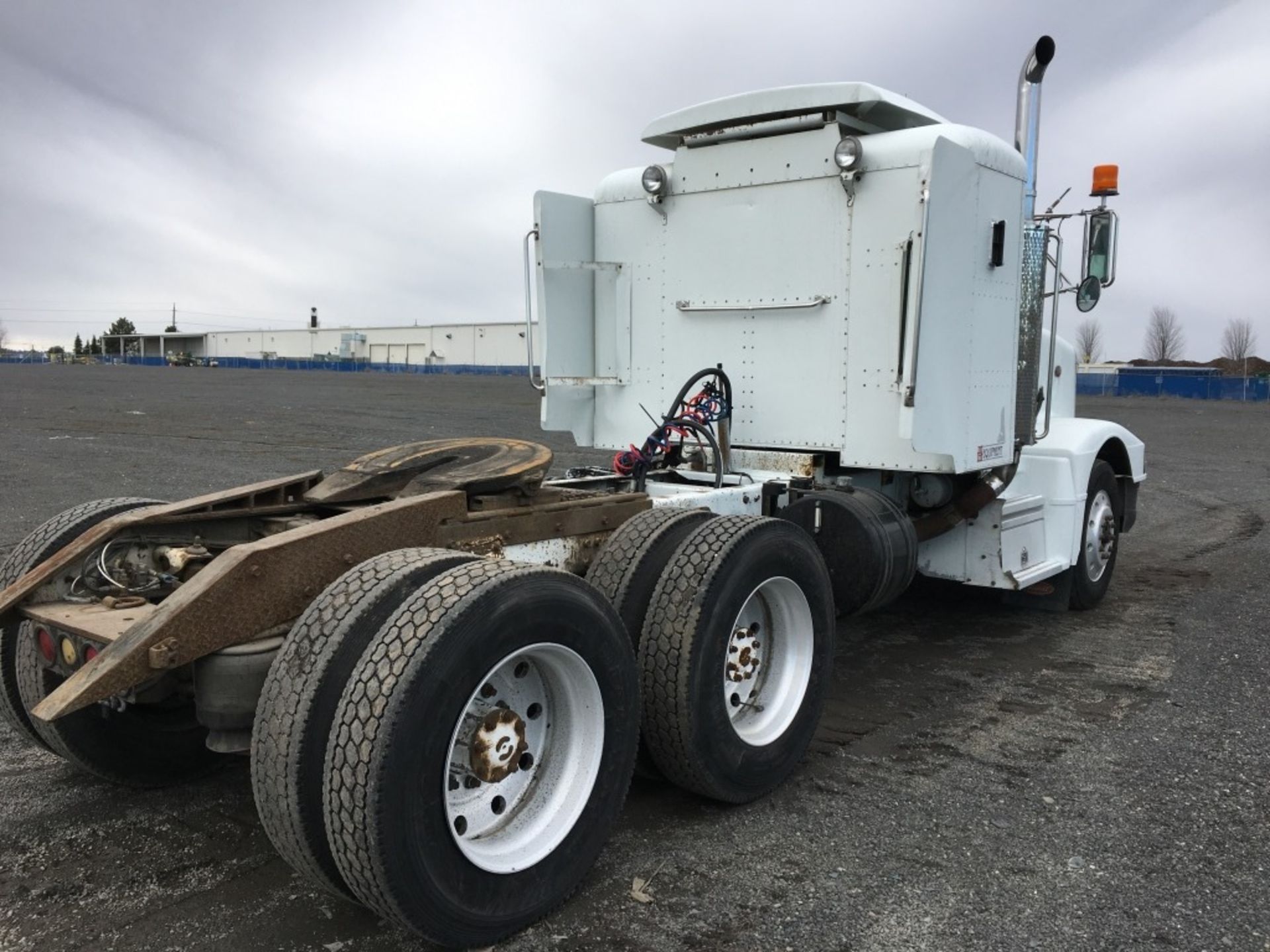 1988 Peterbilt 377 T/A Sleeper Truck Tractor - Bild 5 aus 41