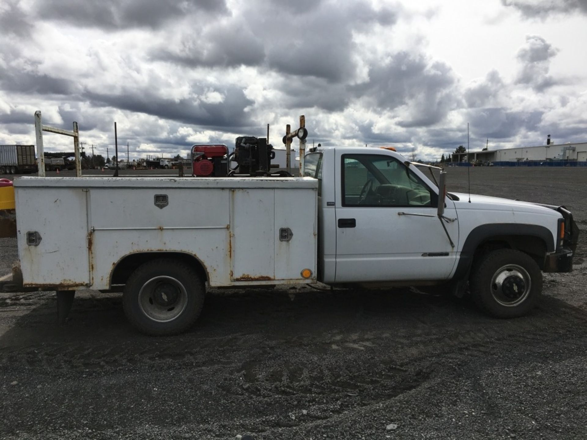 1996 Chevrolet Cheyenne 3500 4x4 Utility Truck - Bild 6 aus 33