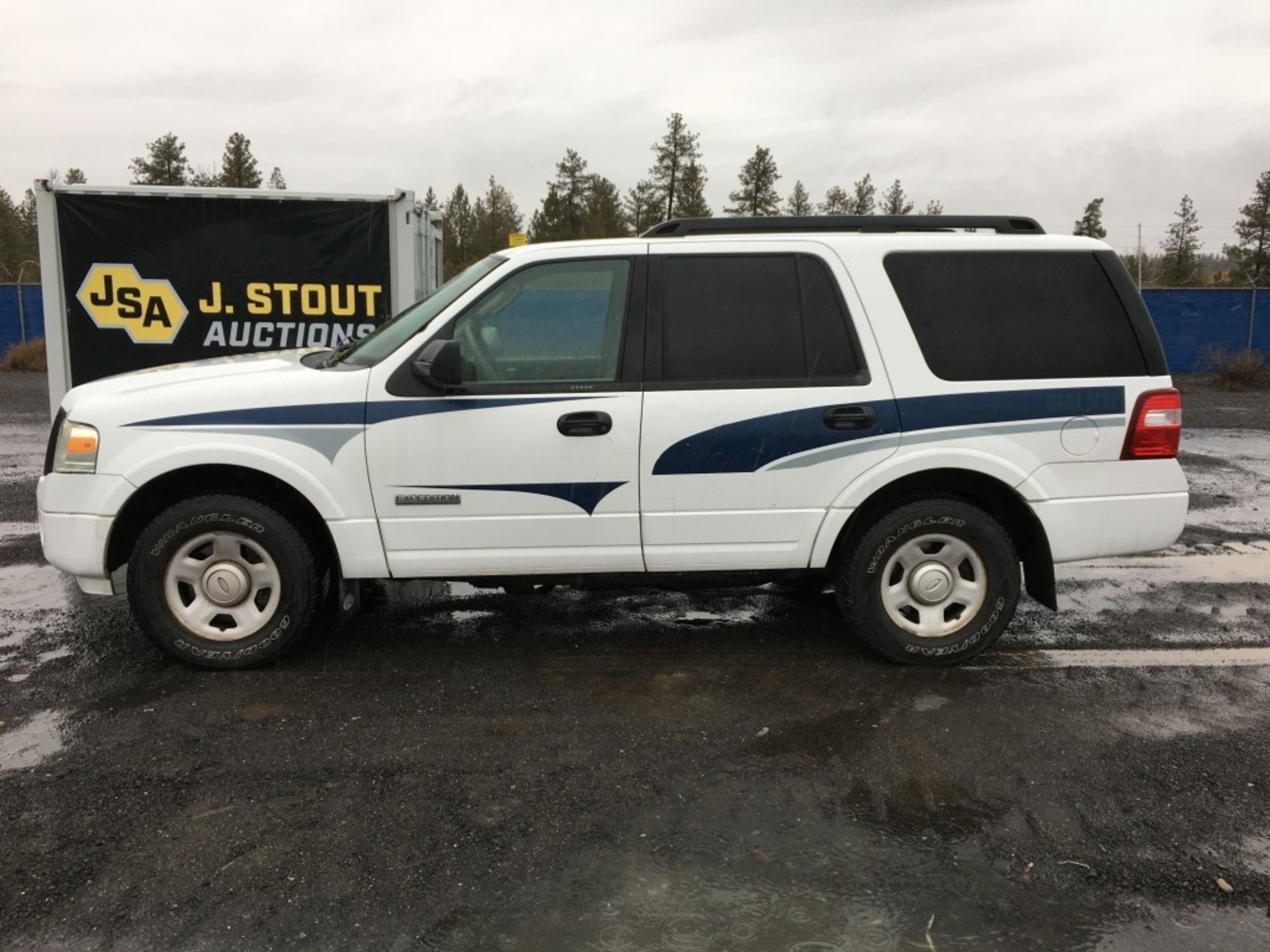 2008 Ford Expedition XLT 4x4 SUV - Image 2 of 34