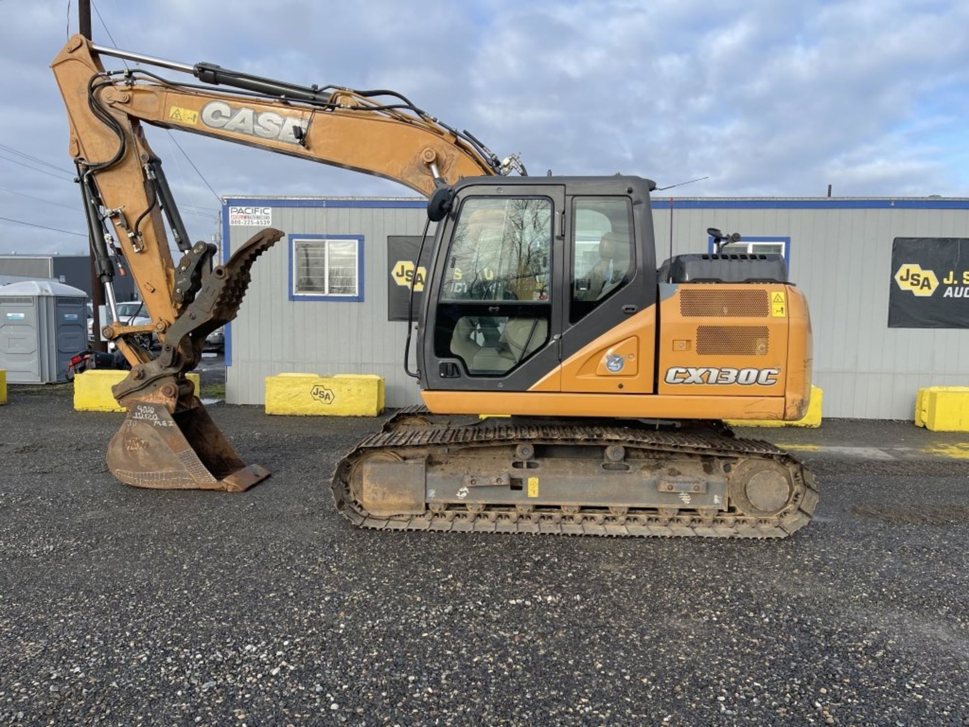 2015 Case CX130C Hydraulic Excavator - Image 7 of 32