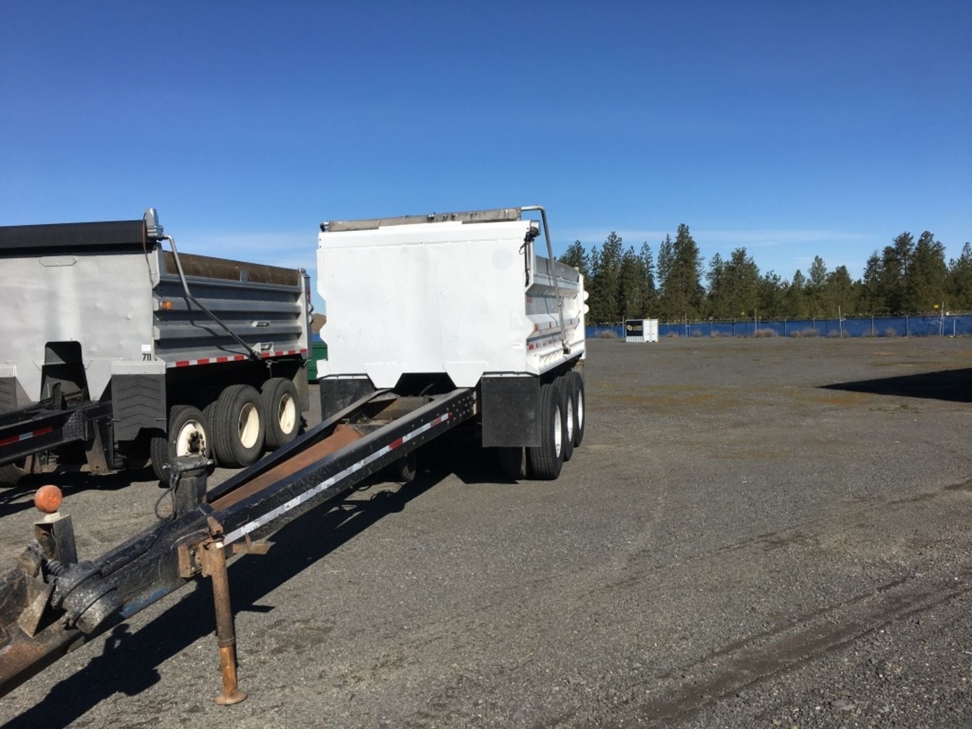 1993 Sturdyweld DA36SA Tri-Axle Pup Trailer - Image 25 of 25