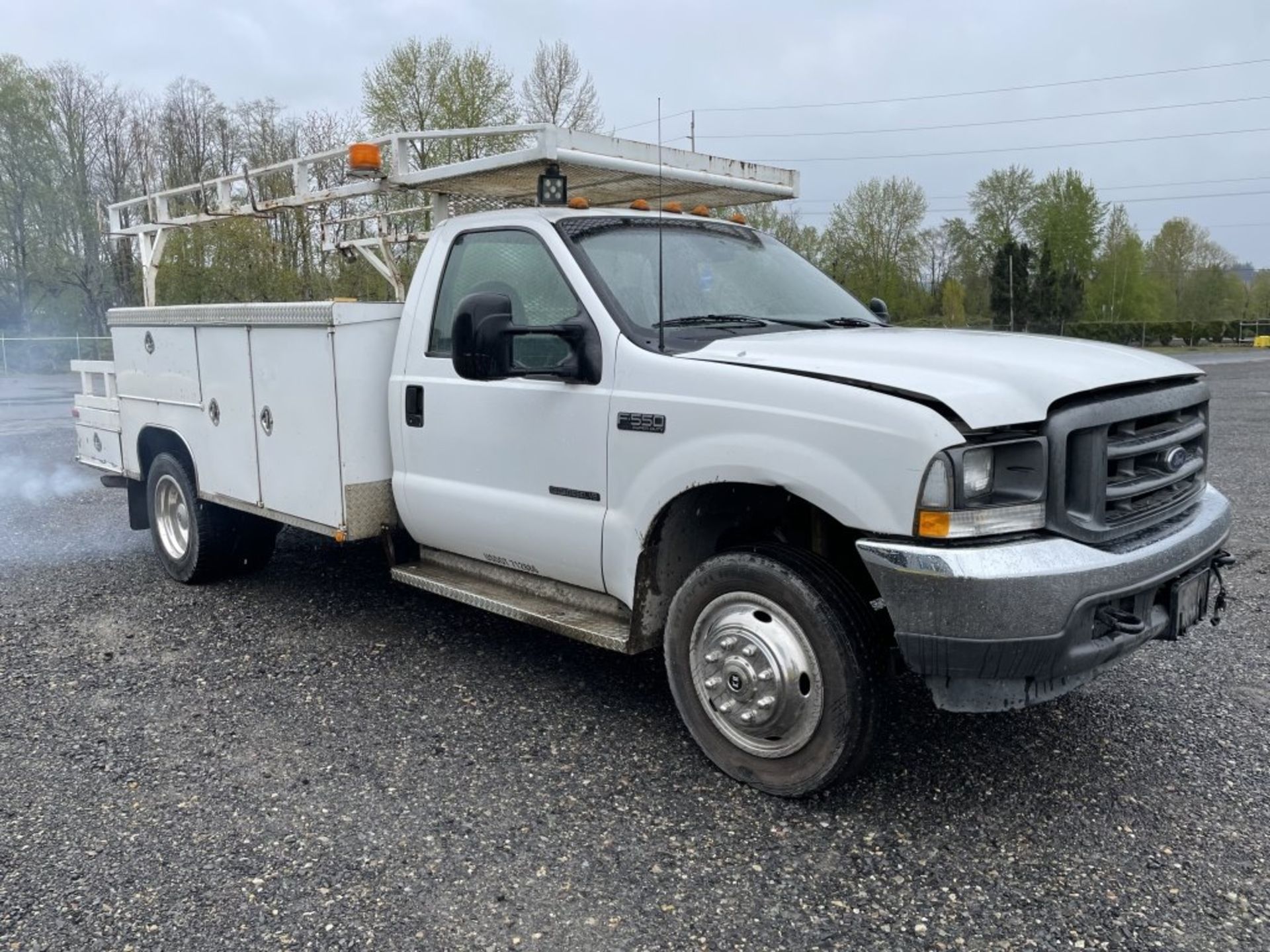 2002 Ford F550 XL SD Utility Truck - Image 2 of 27