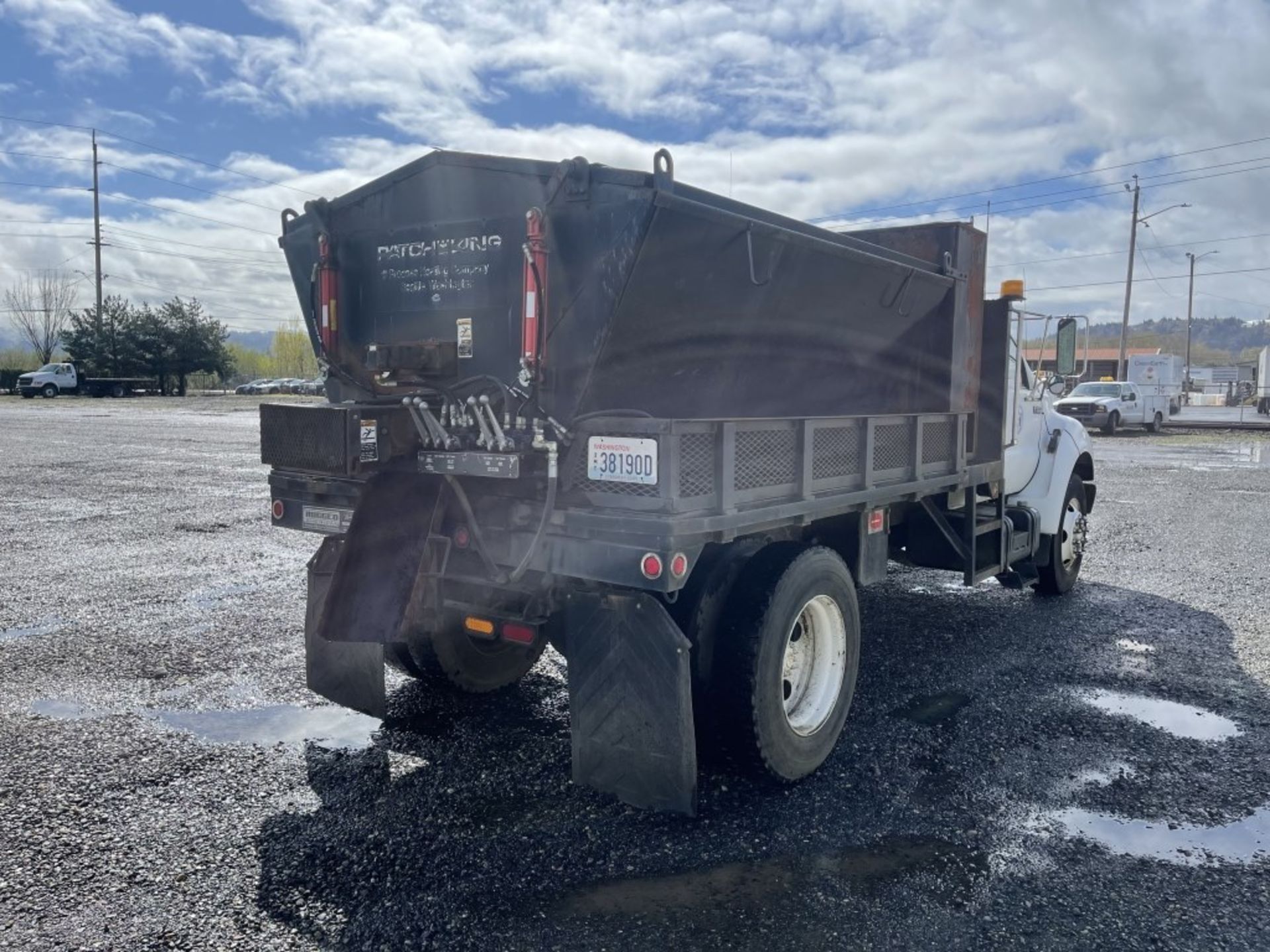 2000 Ford F650 Tac Truck - Image 4 of 26